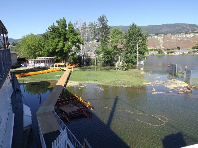 Penticton-Flood-View-of-beach-and-park-under-water-3.jpg