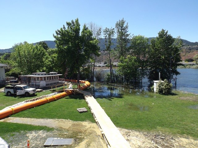 Penticton-Flood-View-of-beach-and-park-under-water-7.jpg
