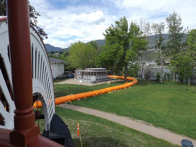 SS-Sicamous-High-Water-2017-View-of-water-bladder-in-park-1.jpg