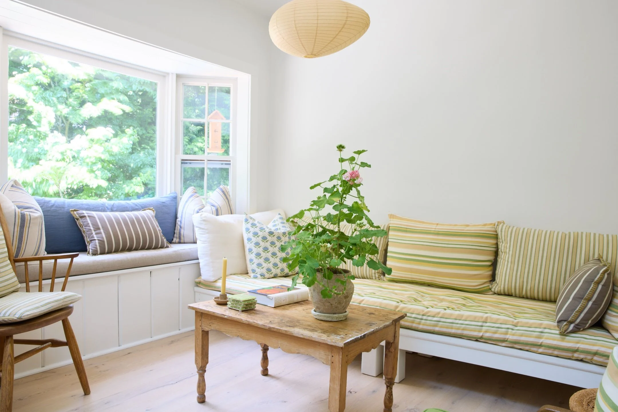 Breakfast nook