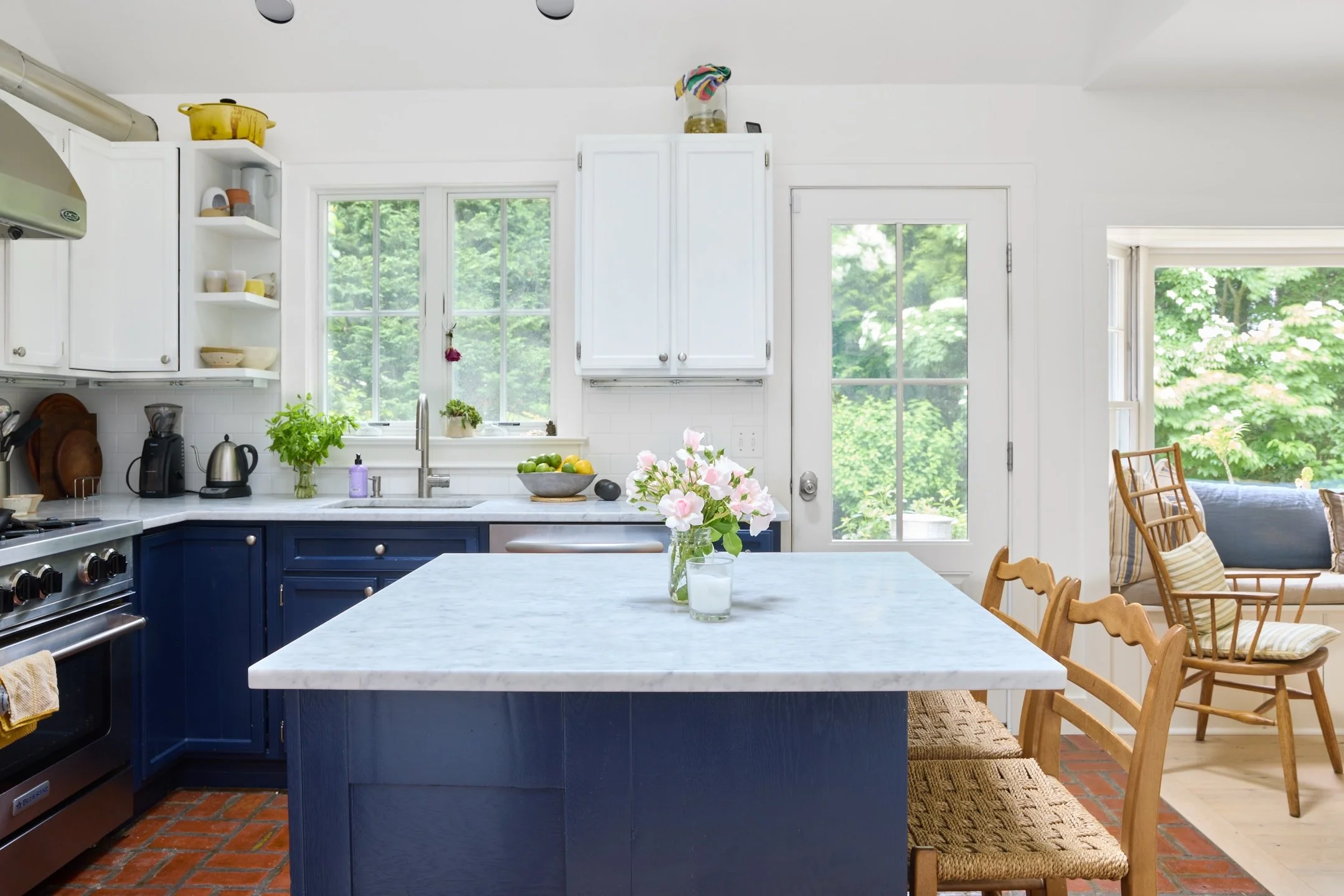 Kitchen island