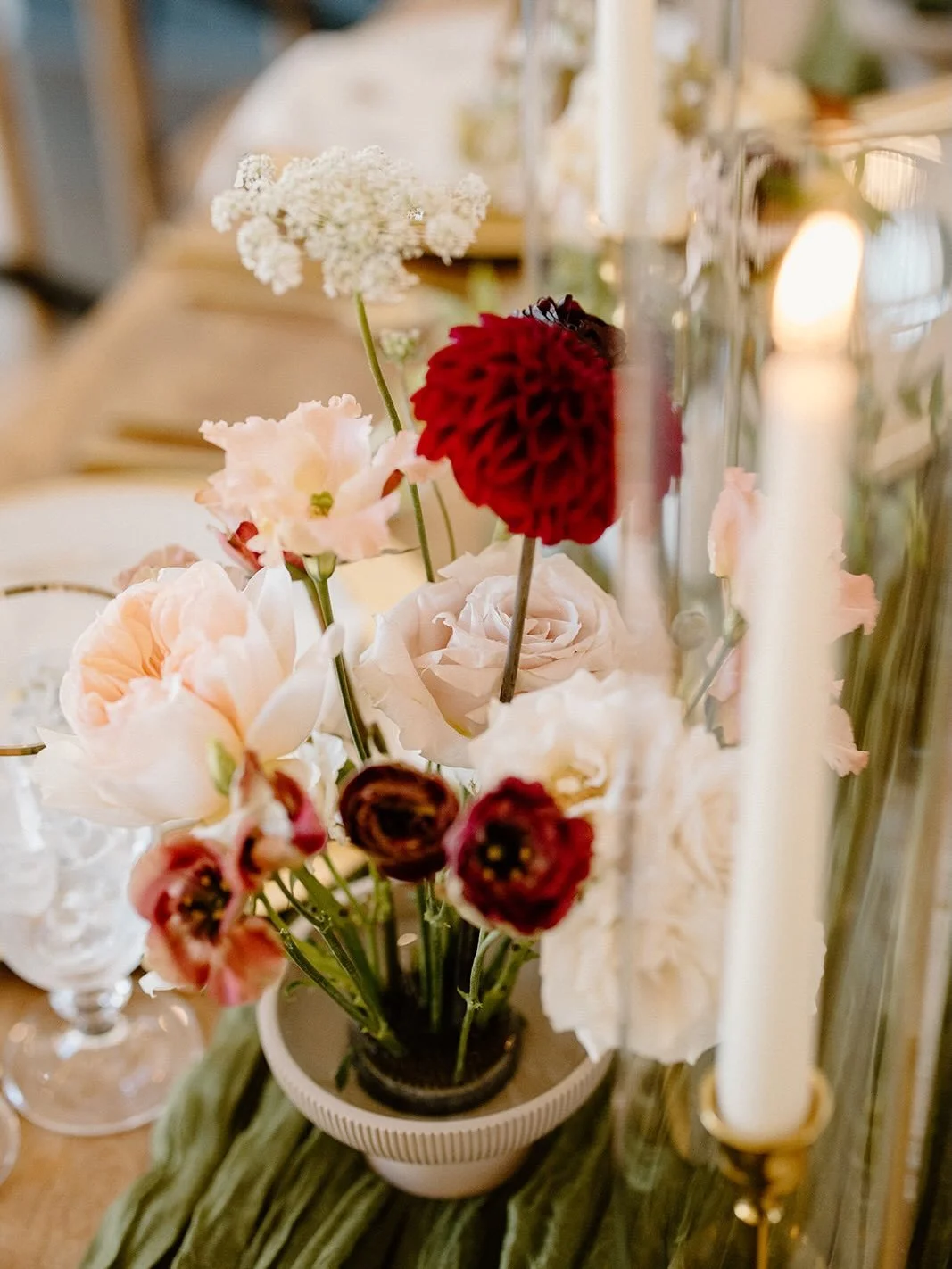 happy love day ❤️ with reception table scenes from an october wedding 

photography: @michellekmartinphoto 
venue: @hatch_point 
coordination: @lfgco.ne 
catering: @chillcatering 
floral design: @floraliadesignstudio