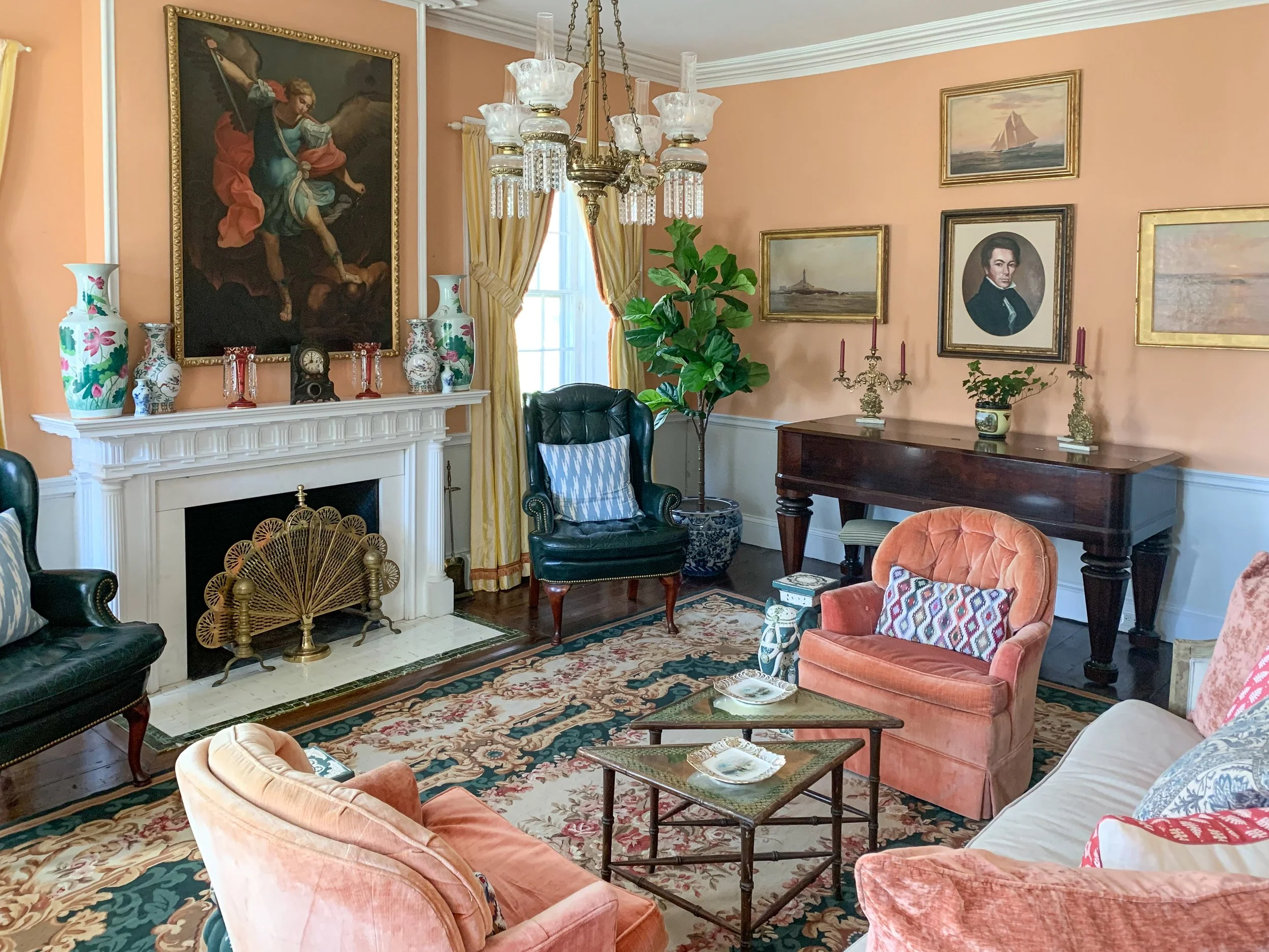 HOME -PALOUR WITH FIREPLACE_retouched.jpg