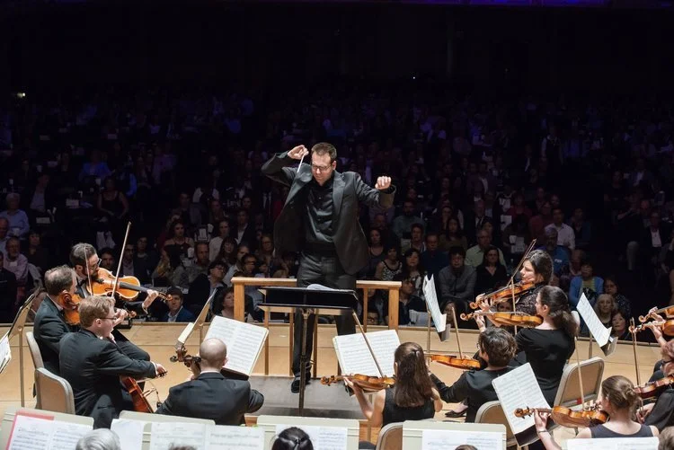 Kristo Kondakçi, “The Gestures of Persecution and Redemption Through Music”