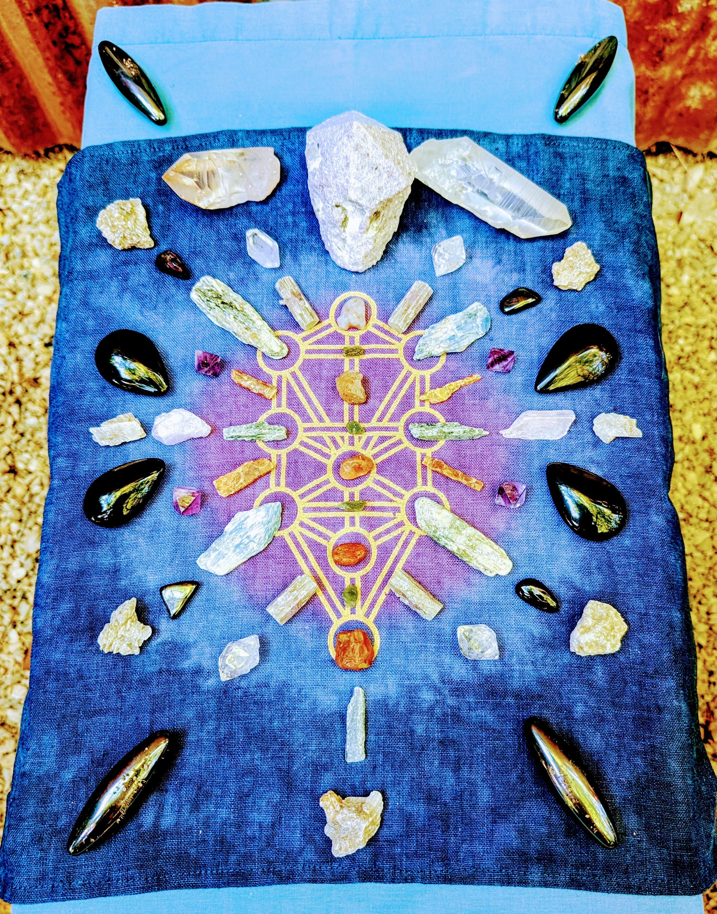 The Divine Dance Crystal Grid_CapricornFullMoon_100725.jpg