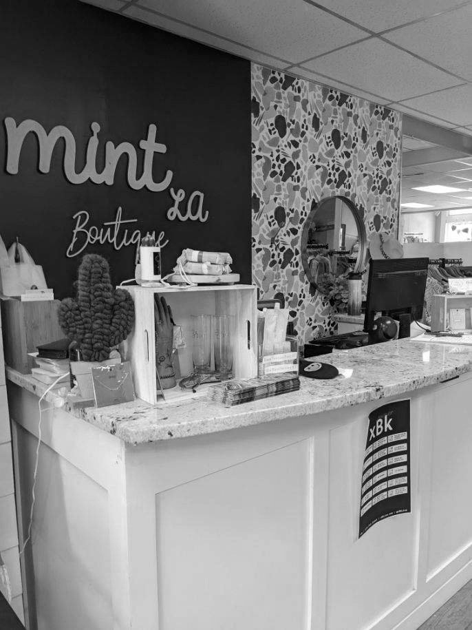 Valley Junction Boutique Tour