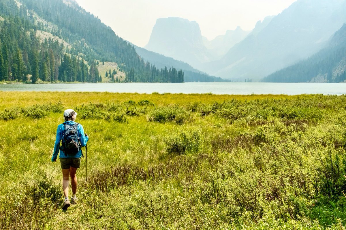 Our summer trip north to get away from the heat was a short one this year. The least smoky air we could find was in the #windriverrange  Still smoky, but bearable. The close view was glorious&mdash;the headwaters of the Green River, the #greenriverla