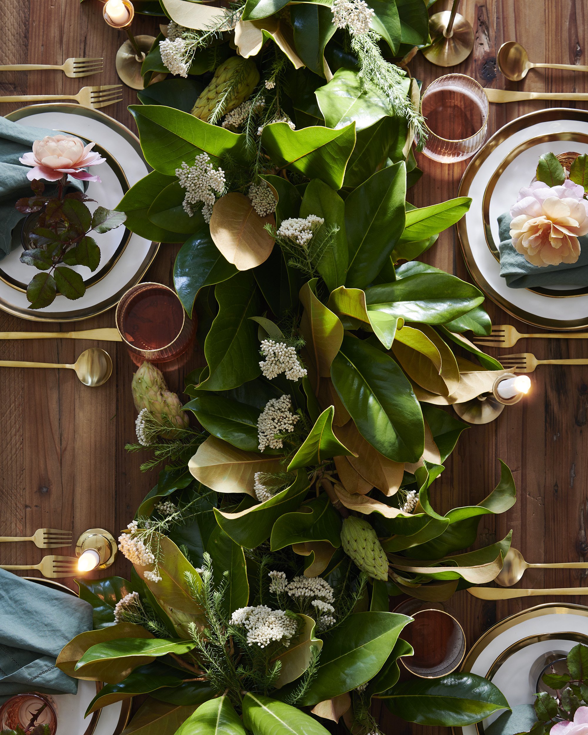 YoureInvited_HolidayGathering_Tablescape3_Social_P_4x5.jpg