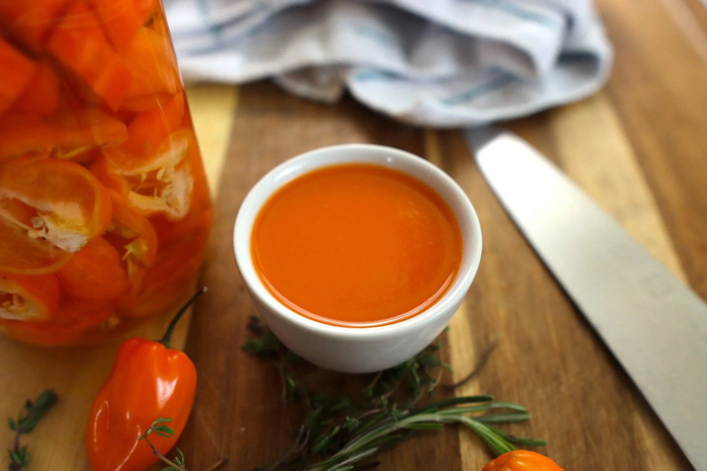 habanero hot sauce in sauce ramekin