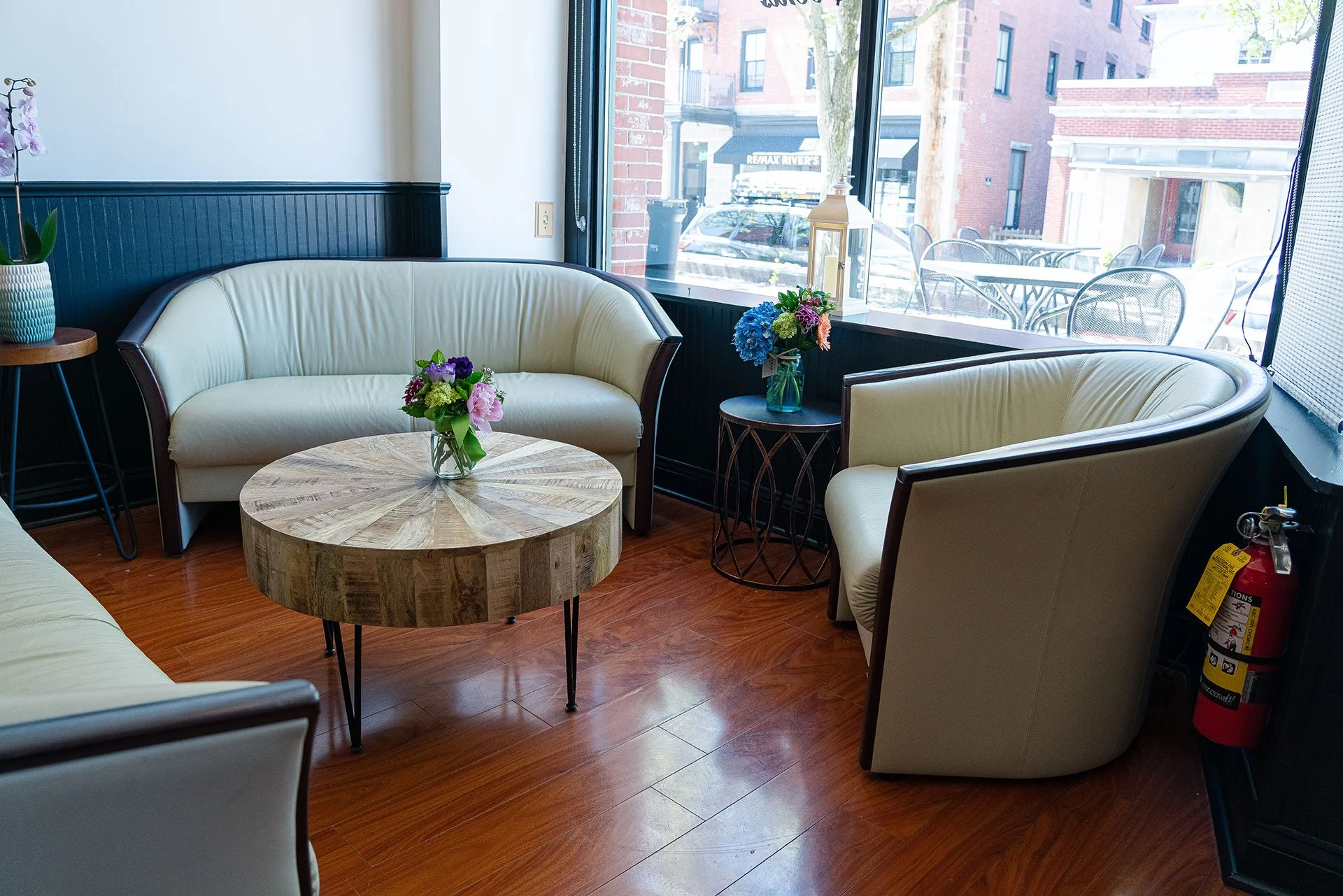 Work Remotely at Roberto's Cafe