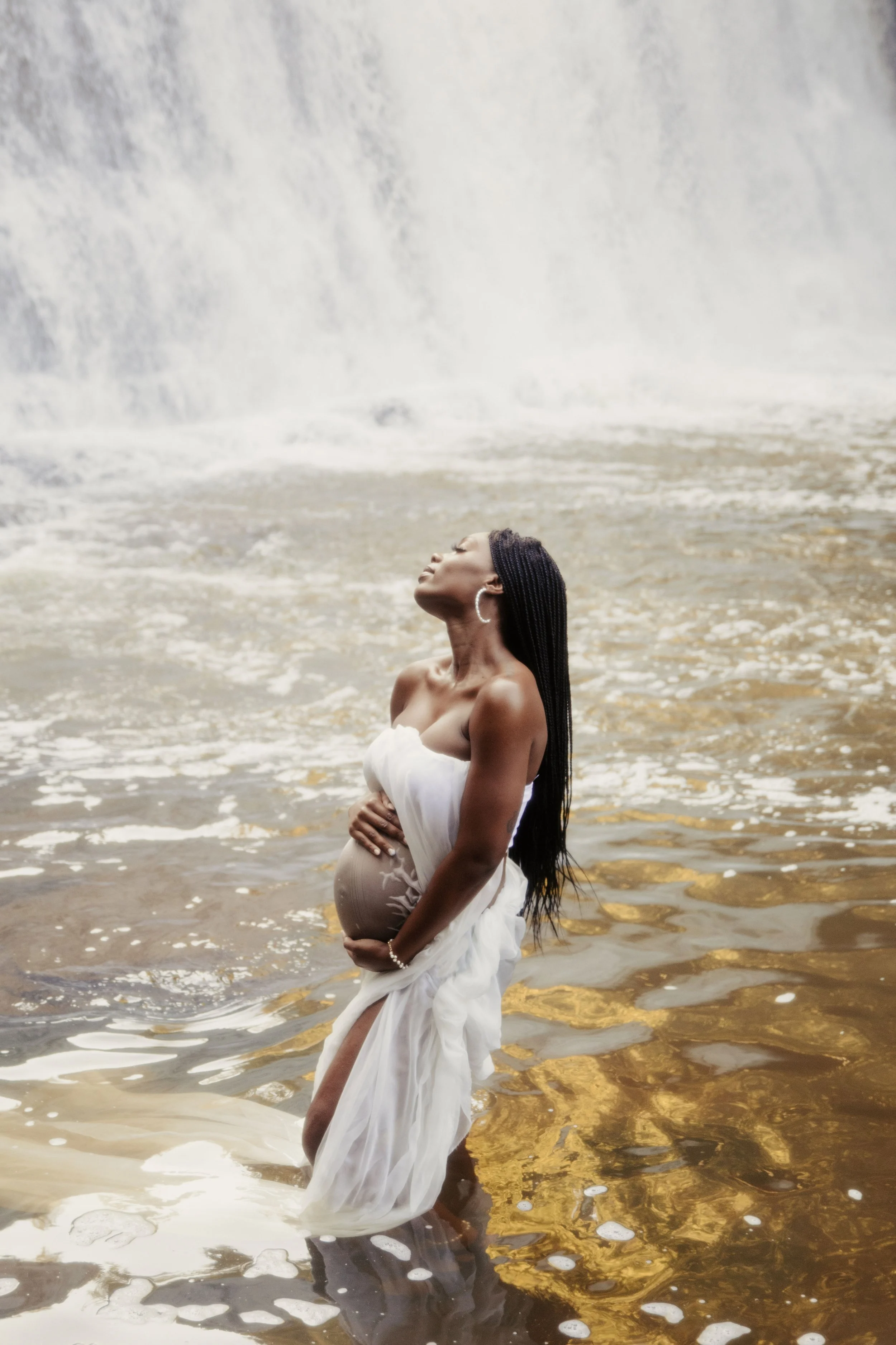 TylerandNaba_Maternity-51.jpg