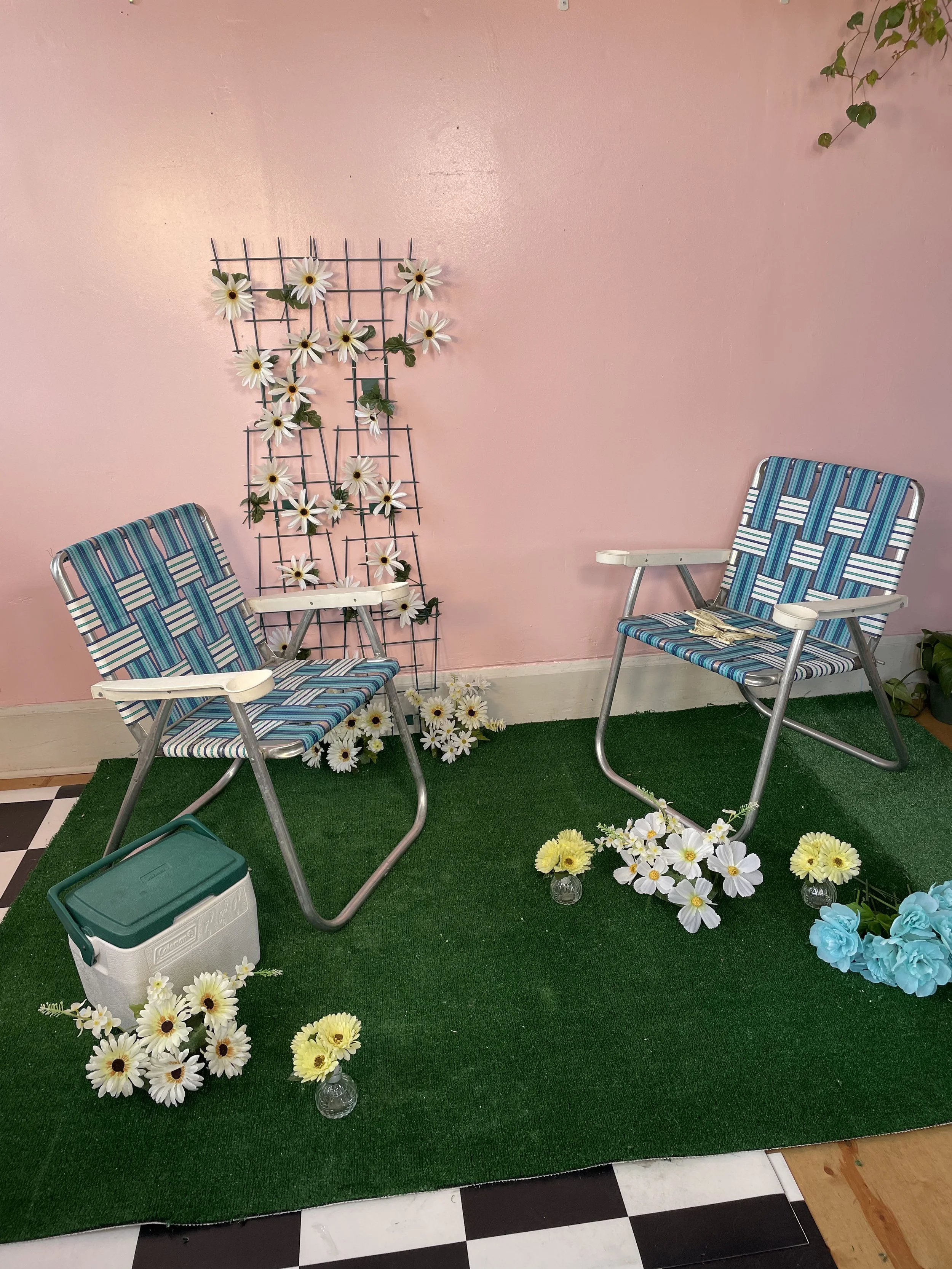 Set of Two aluminum 1960’s lawn chairs!