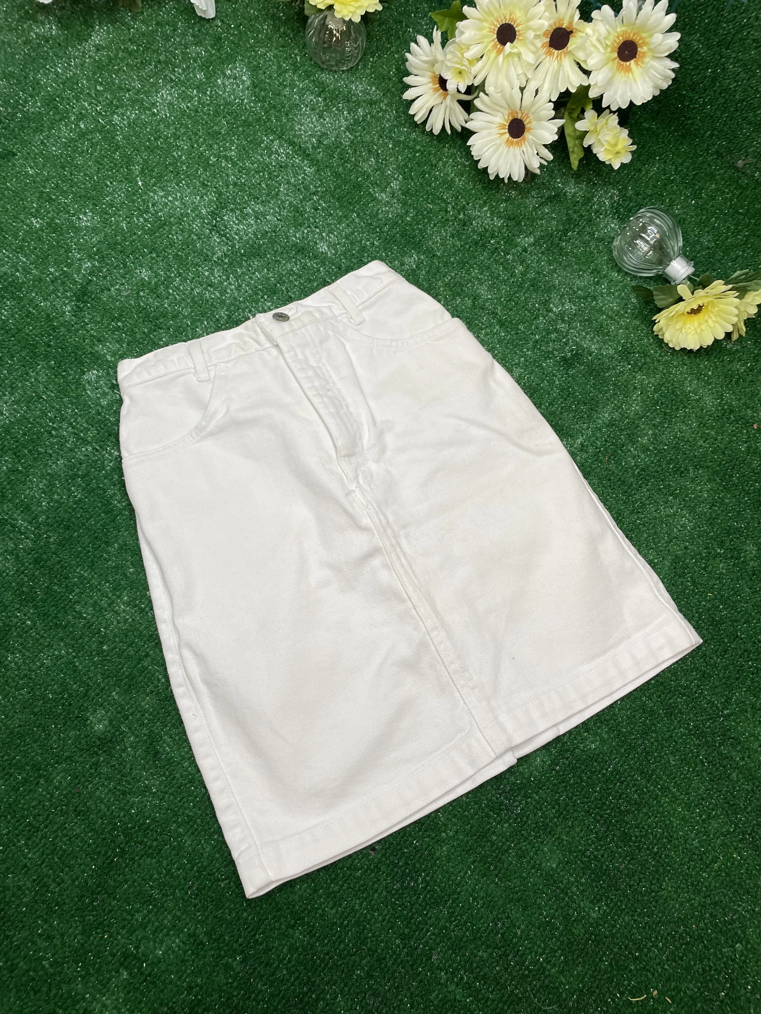 1990’s GAP white jean skirt