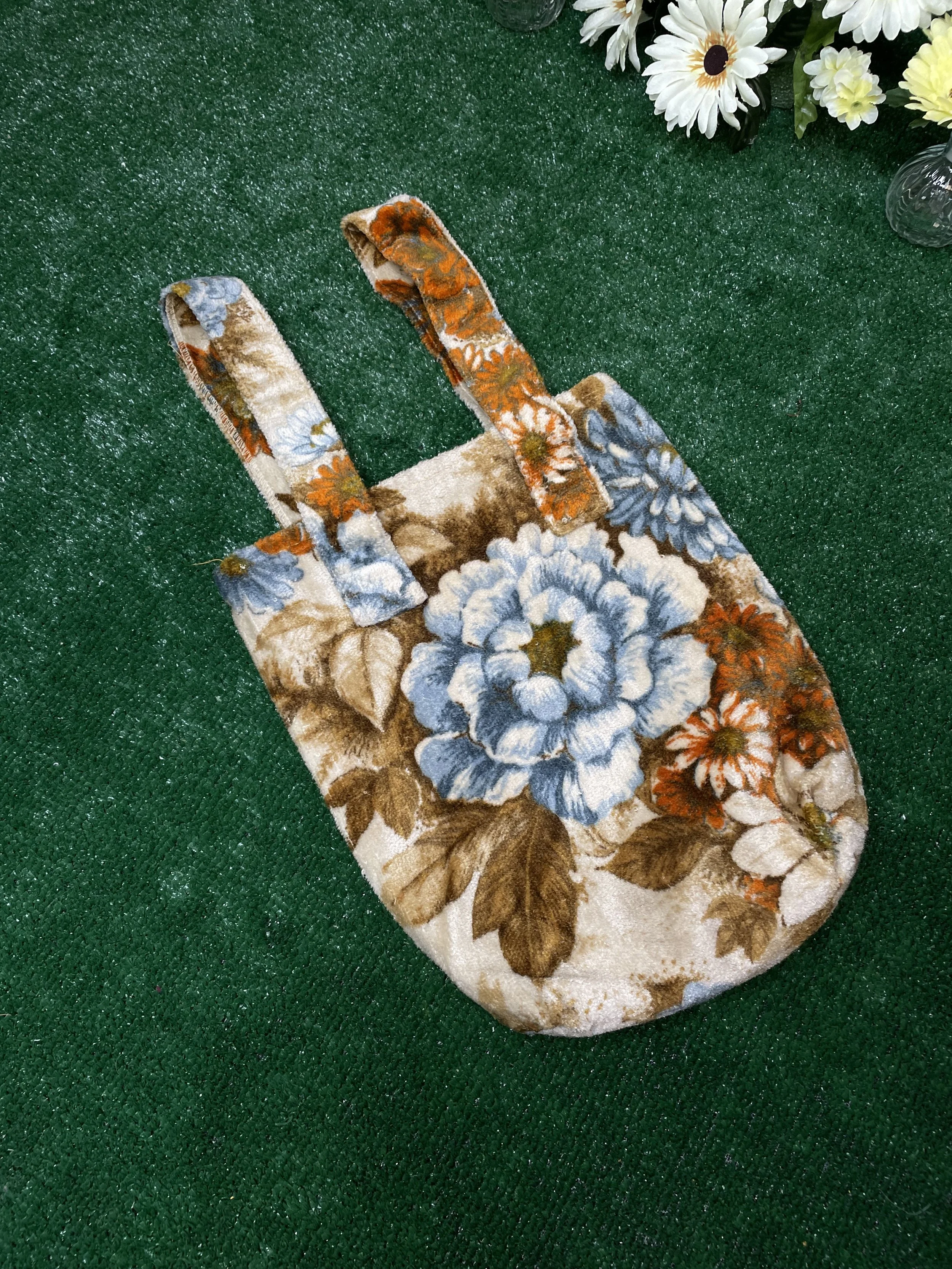 1960’s Floral Velvet bag
