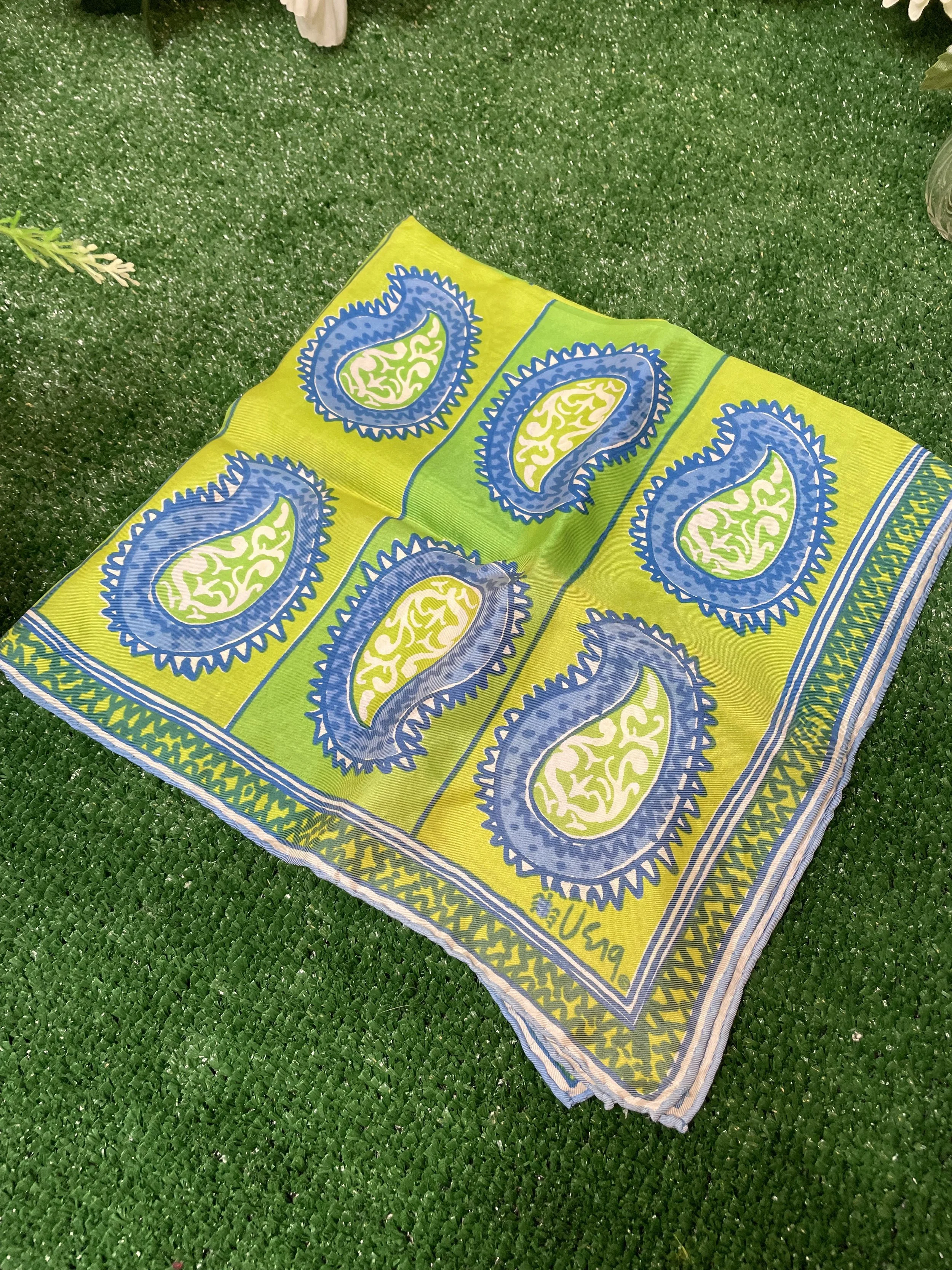 Vera Paisley Vintage Scarf