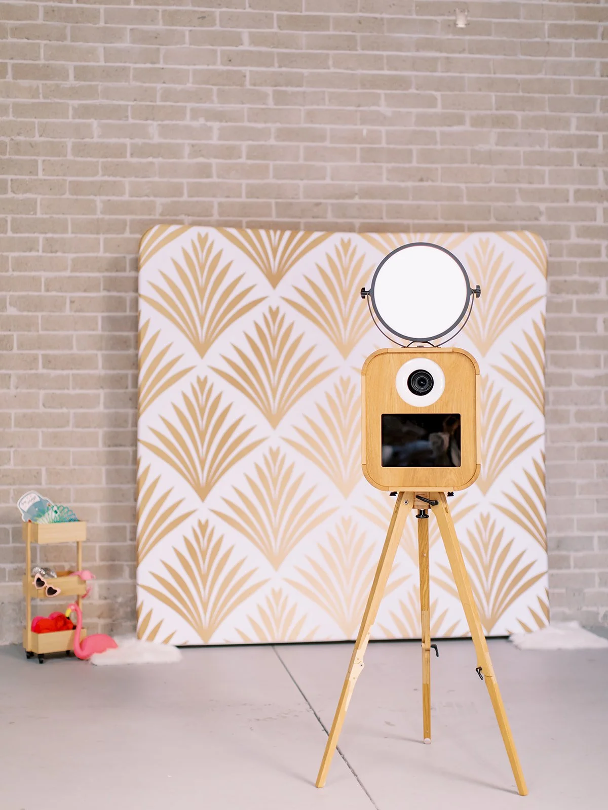 Urban Garage Shoot - Camila Margotta-7.jpg