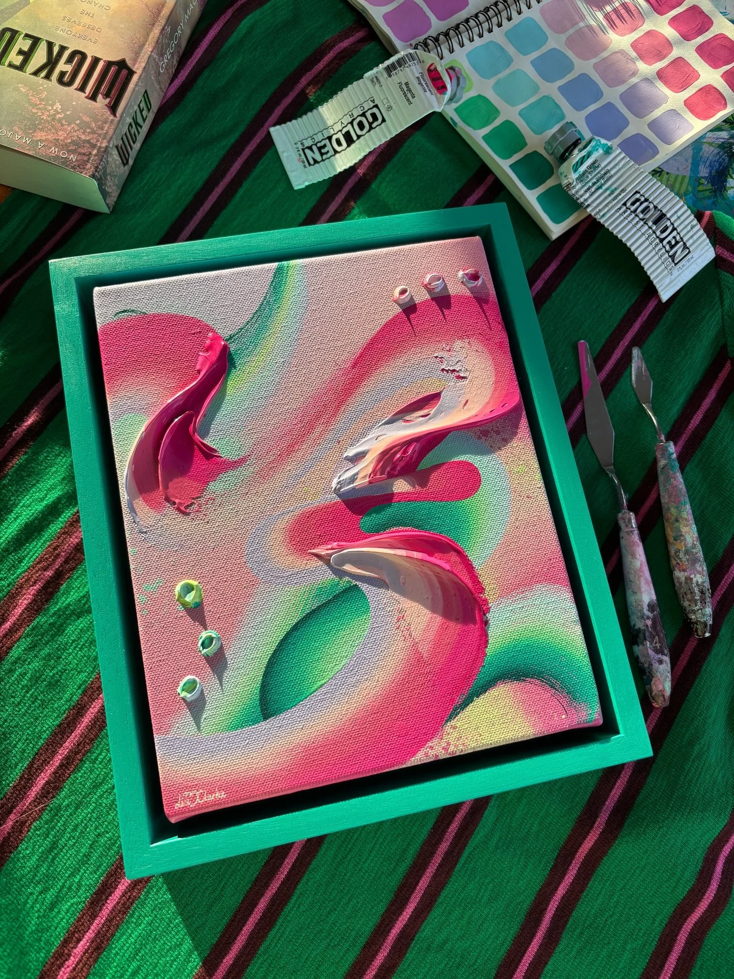 These two and a few of my favourite details from each 🩷💚

&lsquo;You&rsquo;ll Be With Me&rsquo; &lsquo;Like a Handprint on My Heart&rsquo; Duo - available now 🥰

#dopaminedecor #wickedforgood #gesturalabstraction