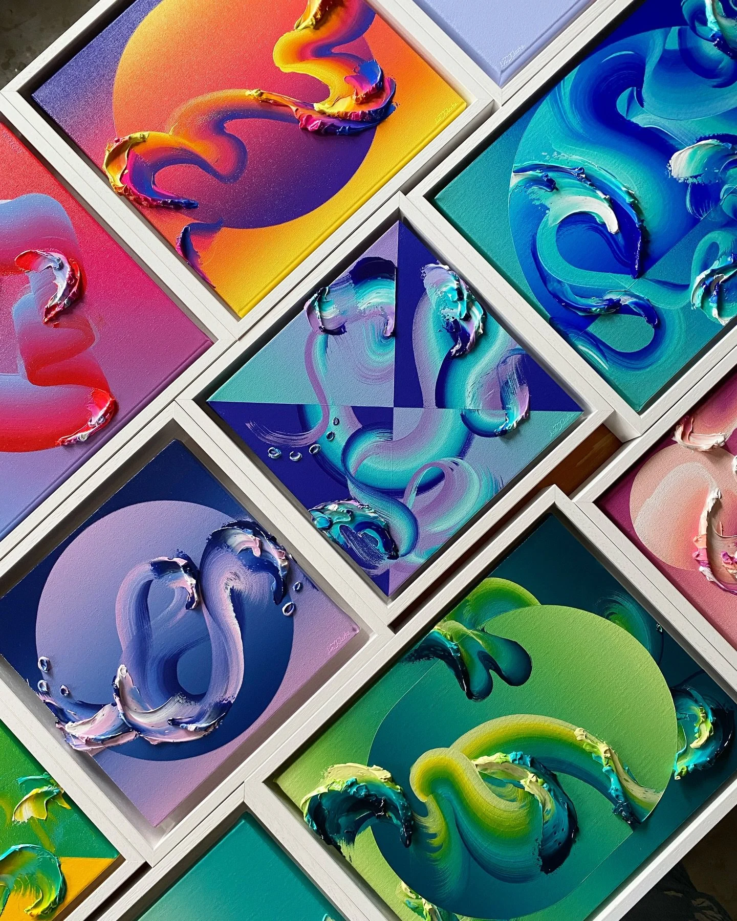 For all the colour lovers &hellip; 🌈❤️&zwj;🔥

My &lsquo;What Dreams Are Made Of&rsquo; ongoing collection is a place where I&rsquo;m able to blend the realms of fantasy and reality - blurring the line between the two spaces - by contrasting surreal