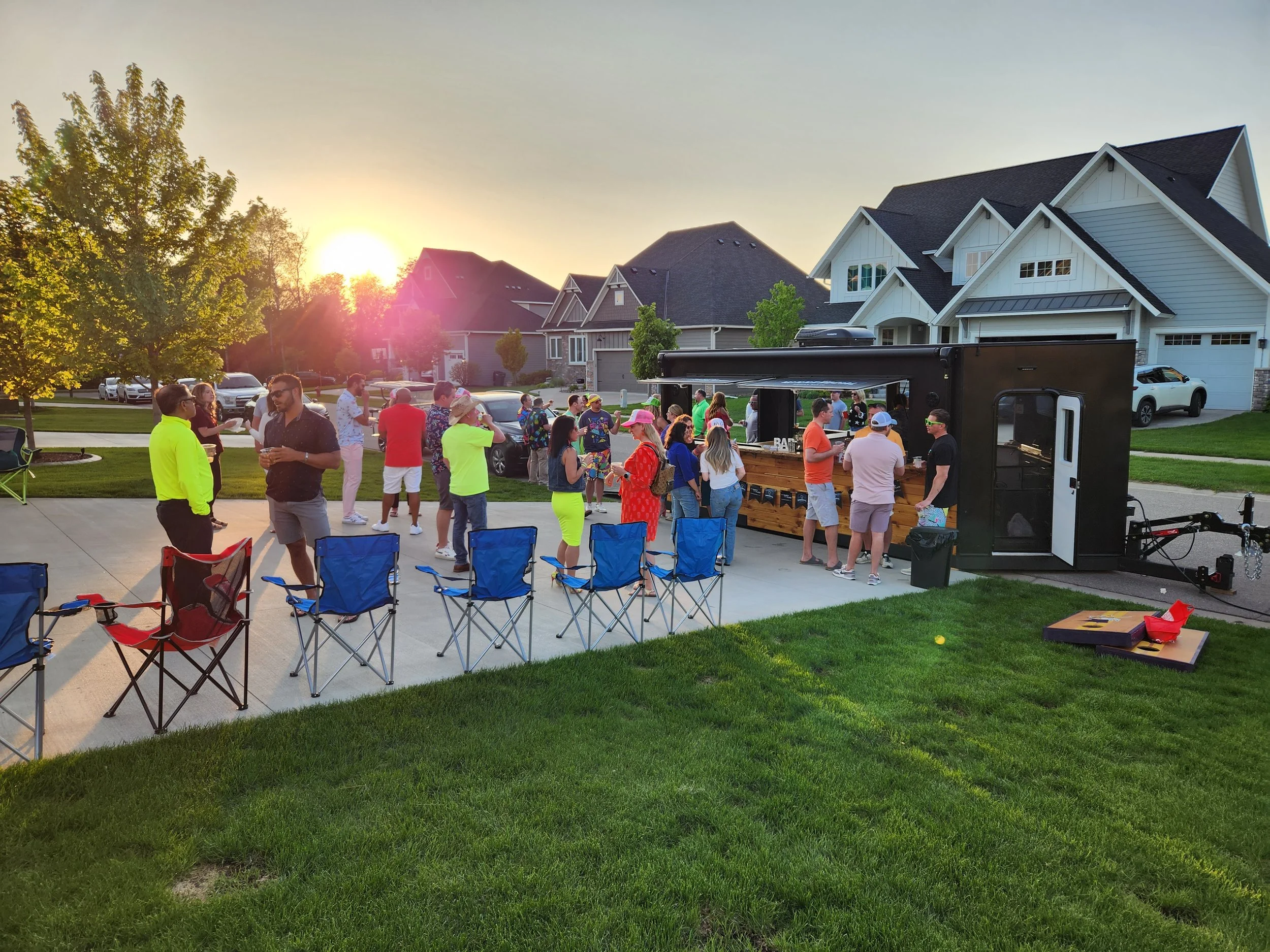 Why a Mobile Bar Is a Smart Addition to Your Graduation Party