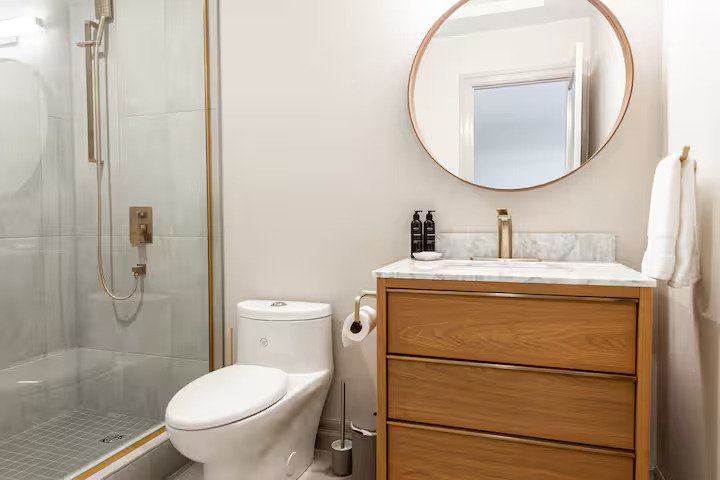 Unit-3-bathroom.jpg