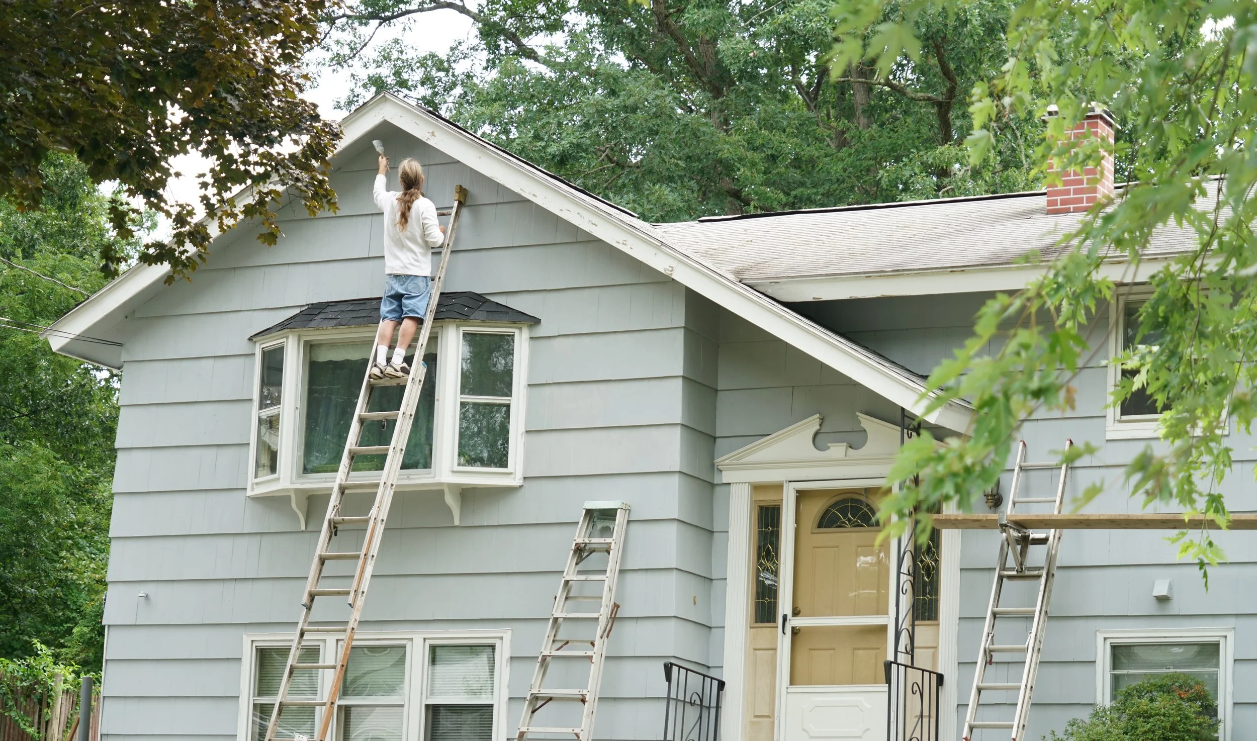 Painting Your Home's Exterior in Topeka: A Step-by-Step Guide for a Flawless Finish