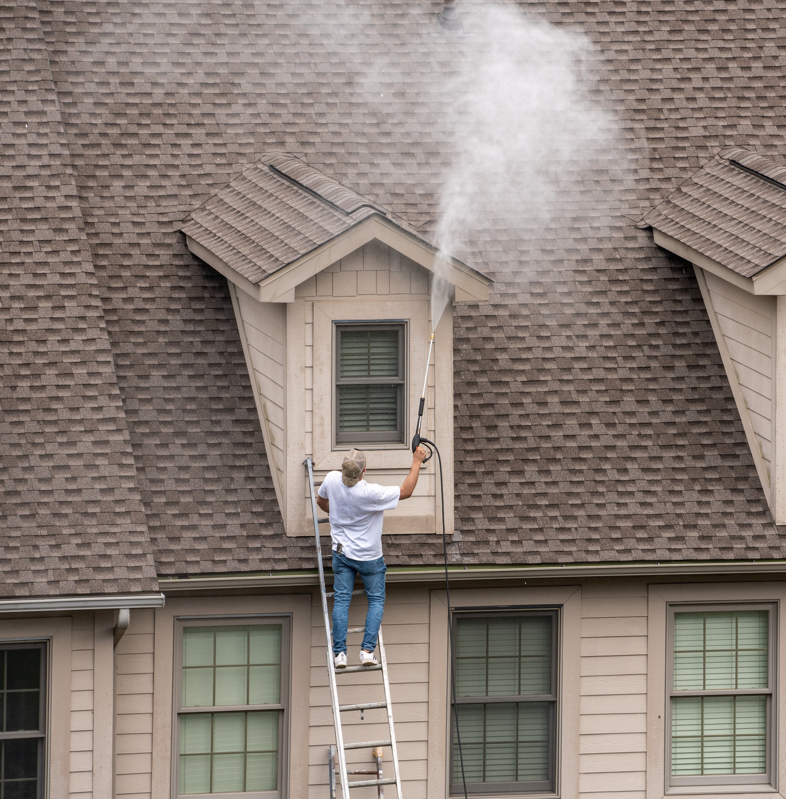 Why Pressure Washing Is Essential Before exterior painting