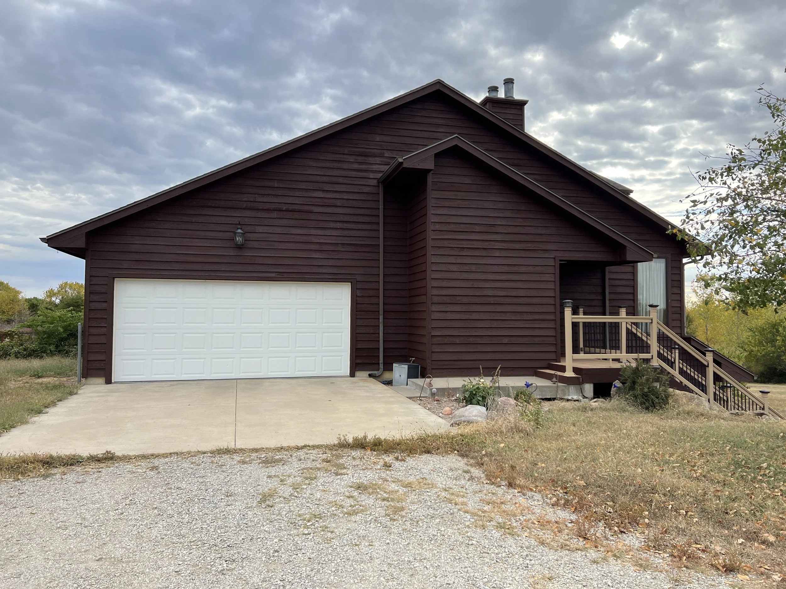 Exterior Paint vs. Exterior Stain for Residential Homes