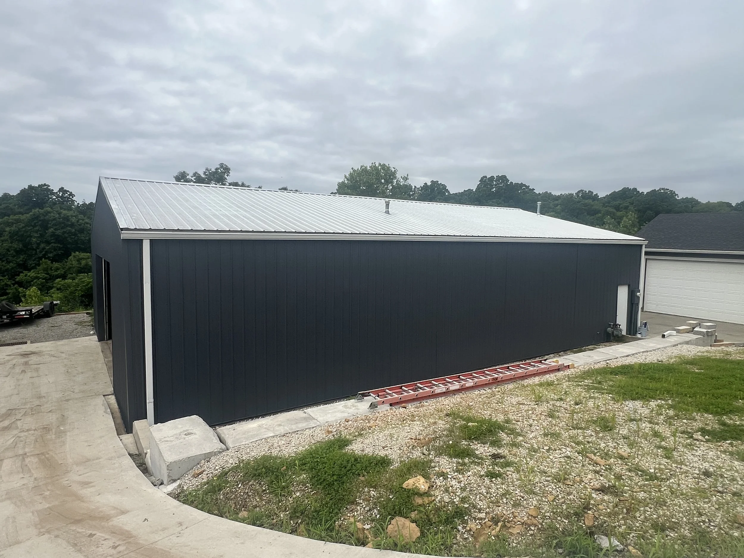 Painting Metal Buildings for Residential Properties in Topeka