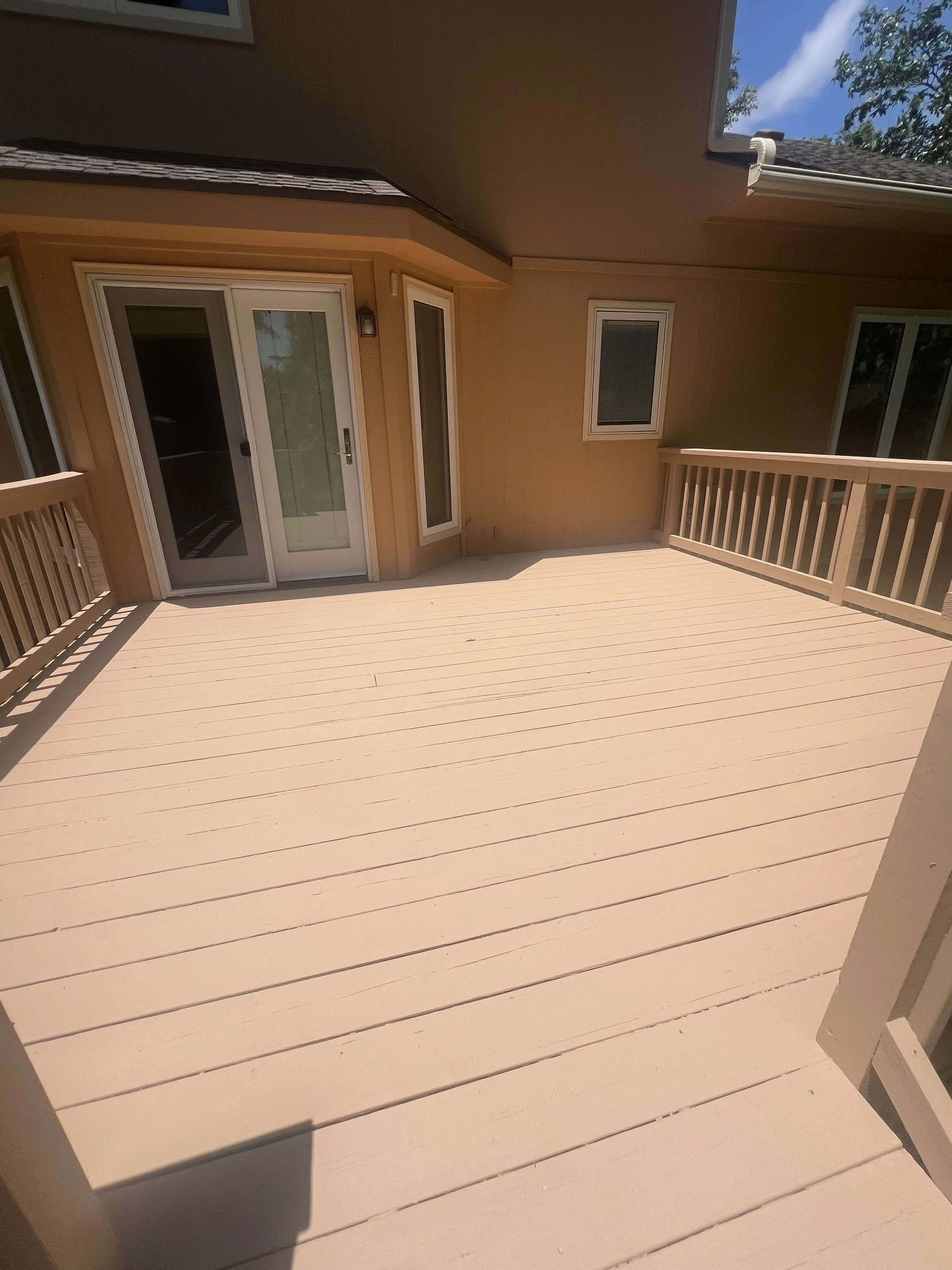 Deck Maintenance: How the Stain You Choose Can Make a Big Difference