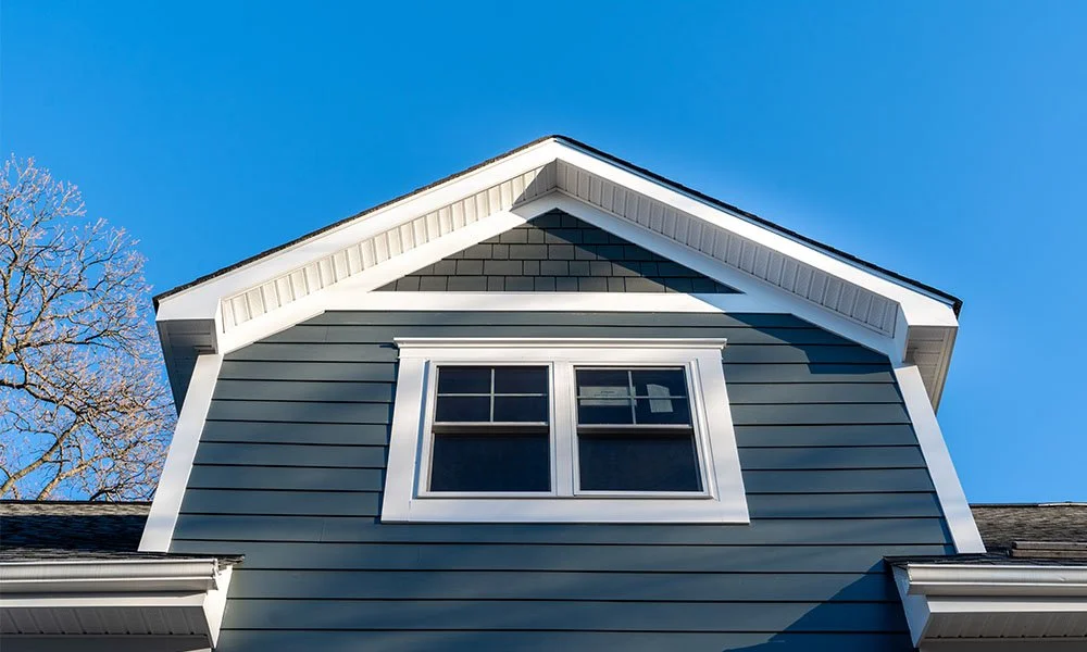 Vinyl siding on a home maybe in Topeka Kansas professionally painted