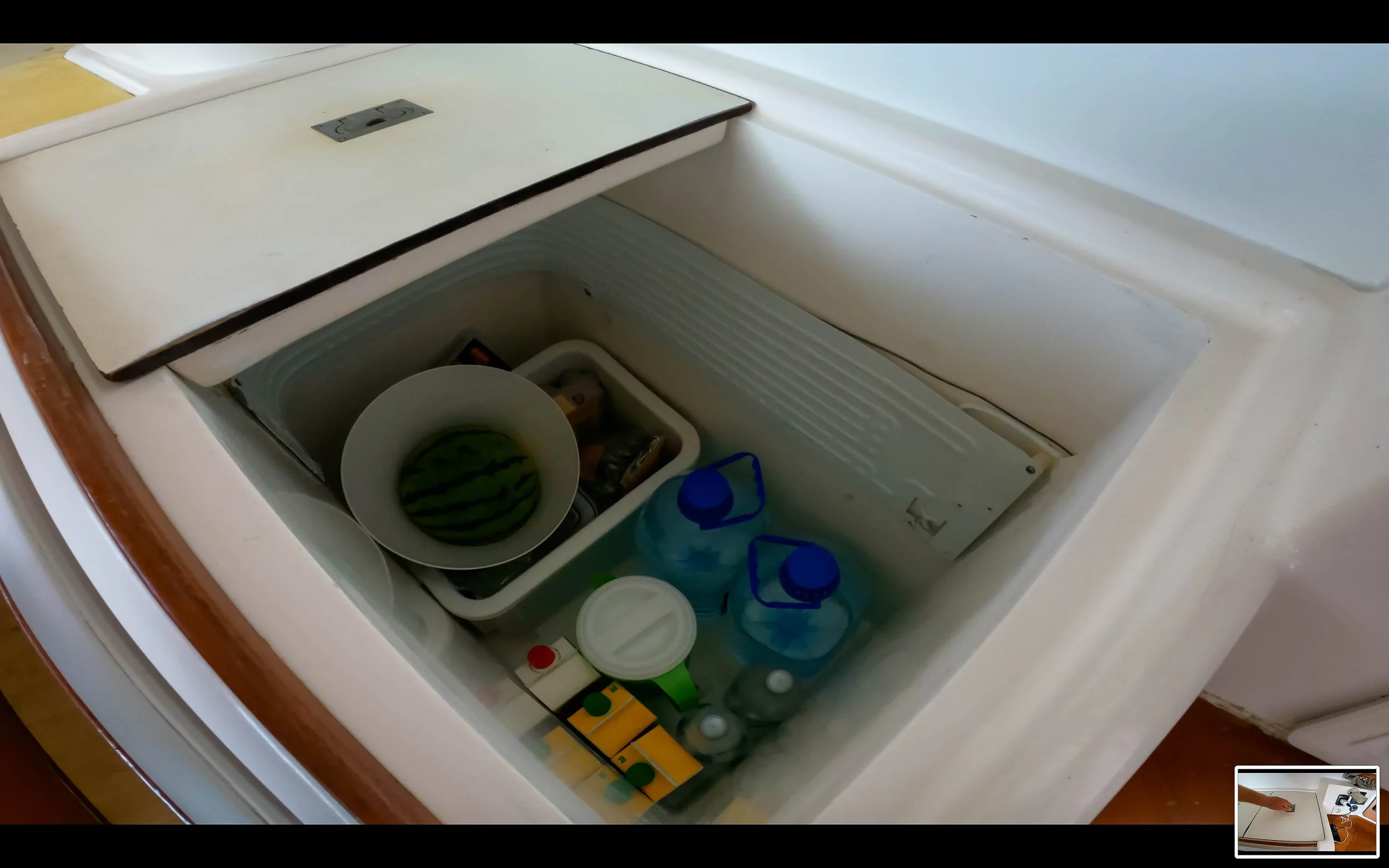 Old refrigerator on Pau Hana