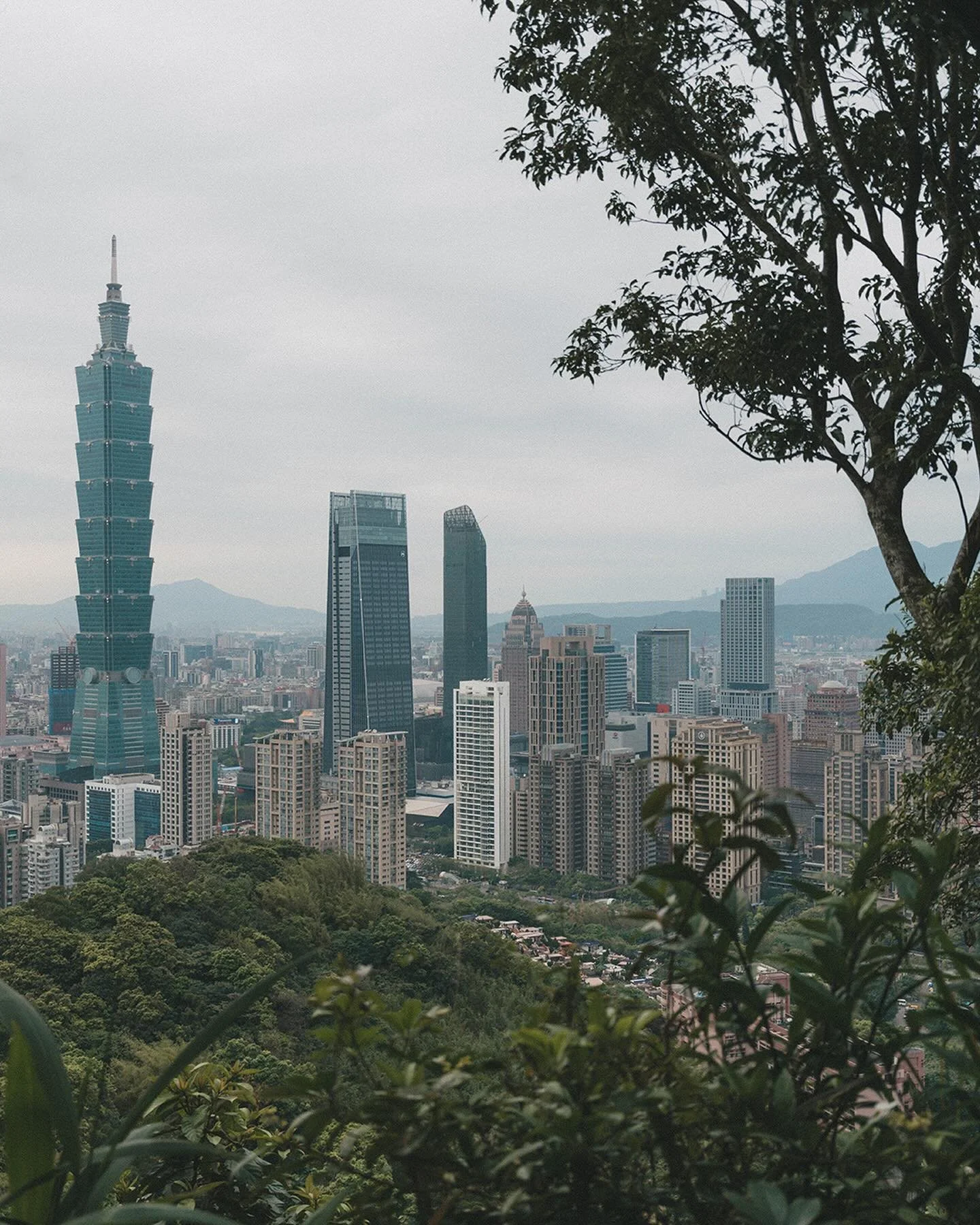 I have this constant dilemma of not taking enough photos because I get preoccupied with shooting b-roll for my vlogs (hence the lack of photos in this post) 😅 

But it&rsquo;s only very recently that I started feeling inspired to take photos for mys