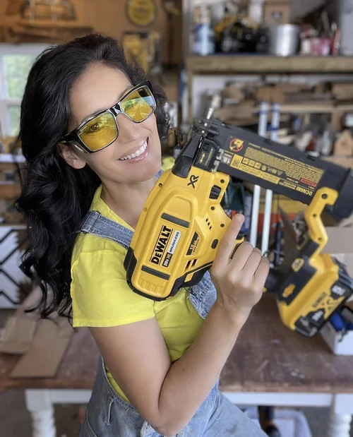 Jennifer Cline, Miss DeWalt