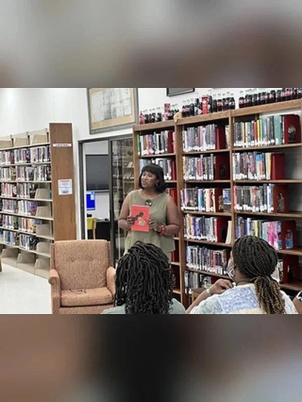 daphne-tillman-perry-library-reading.jpg