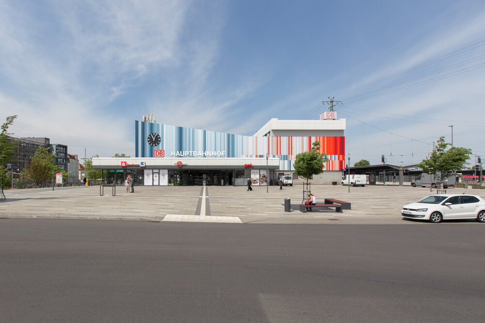 fassadengestaltung-cottbus-bahnhof.jpg