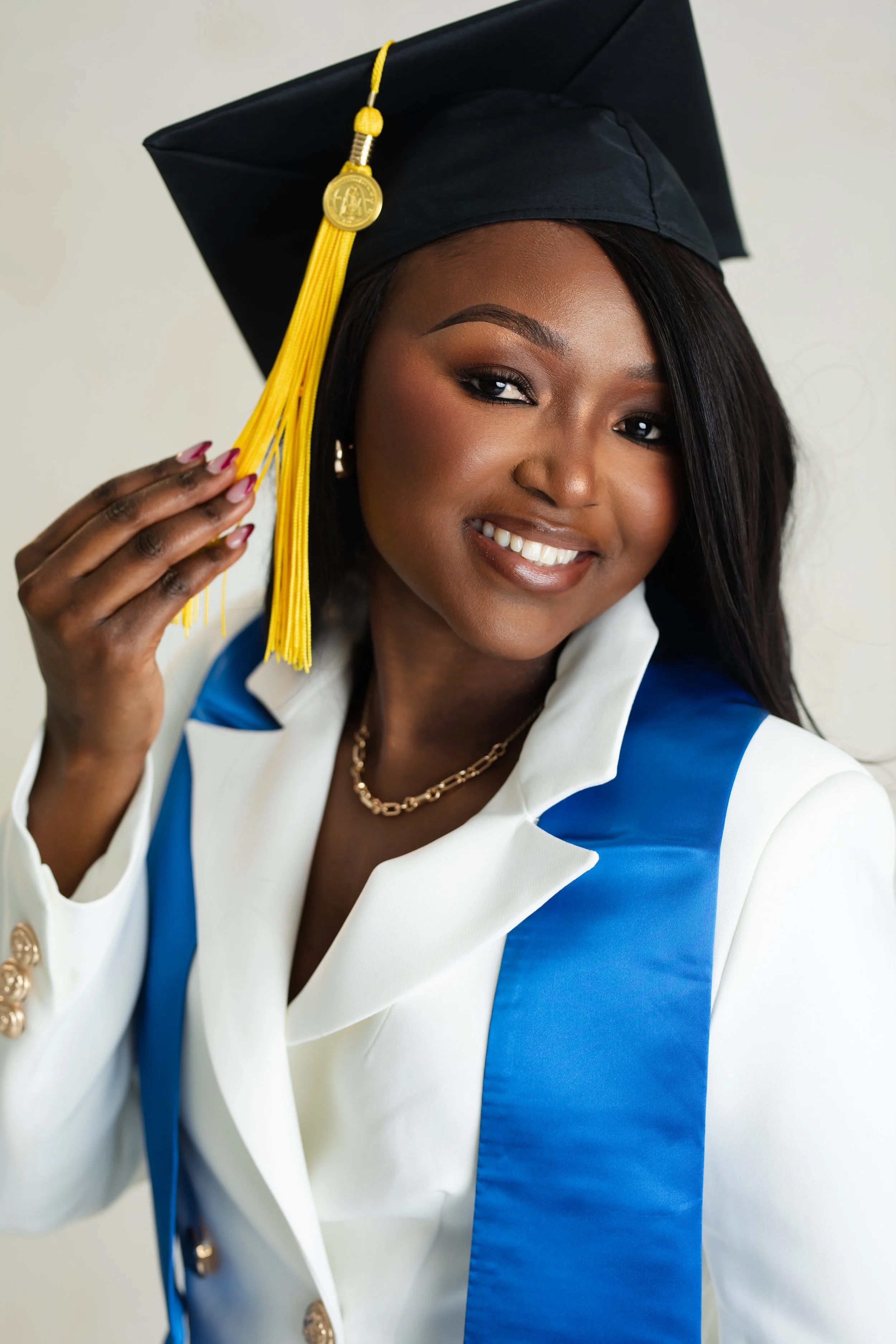 Peris Senior Photo_0215.jpg