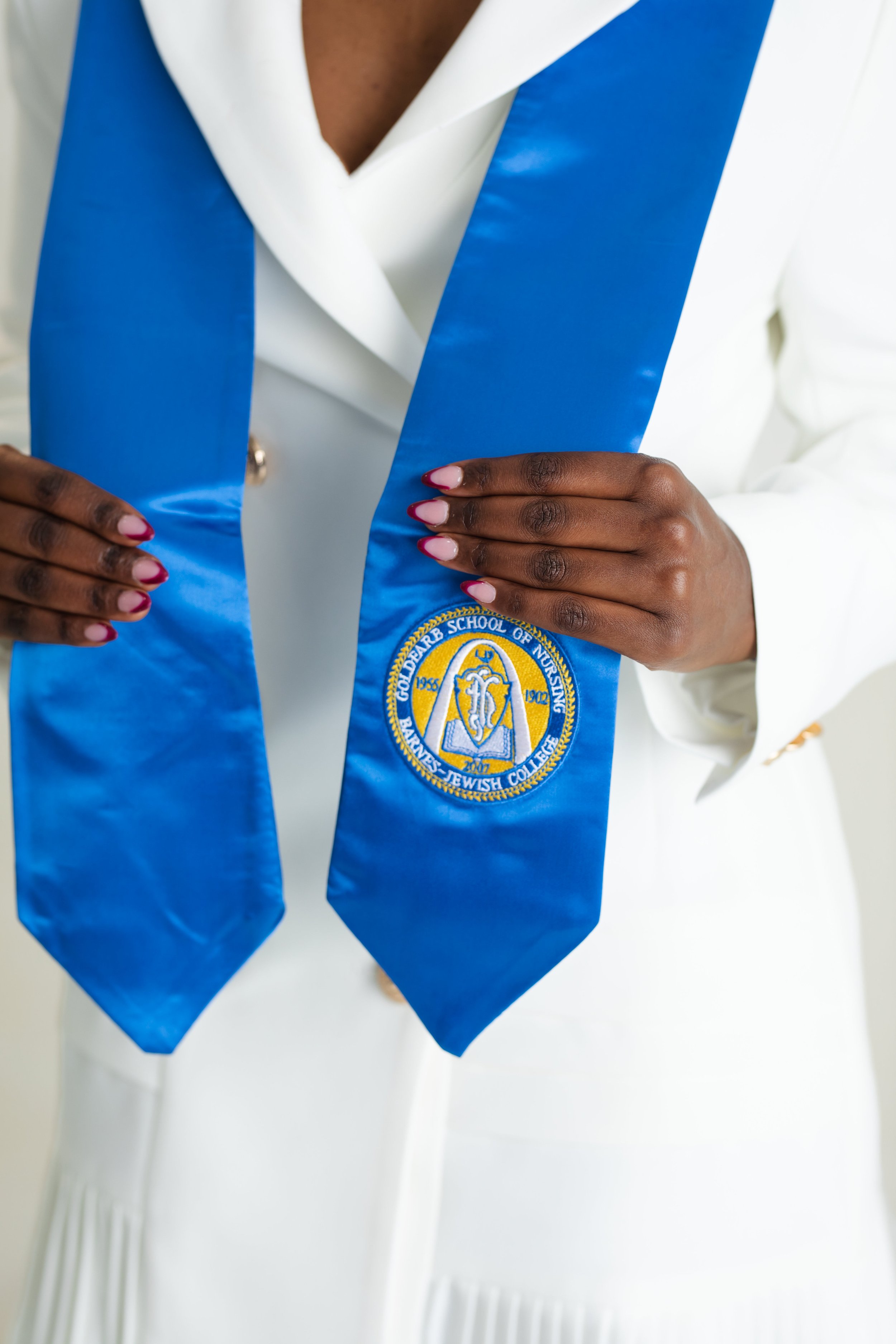 Peris Senior Photo_0222.jpg