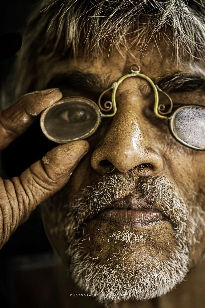 Portrait of Sri Lankan man optician