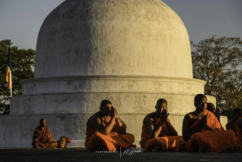 Early-morning-Pooja-Anuradhapura-Sri-Lanka