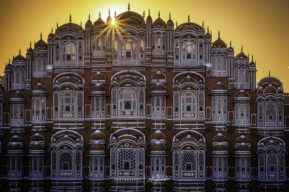 Hawa-Mahal-Jaipur-Rajasthan-India.