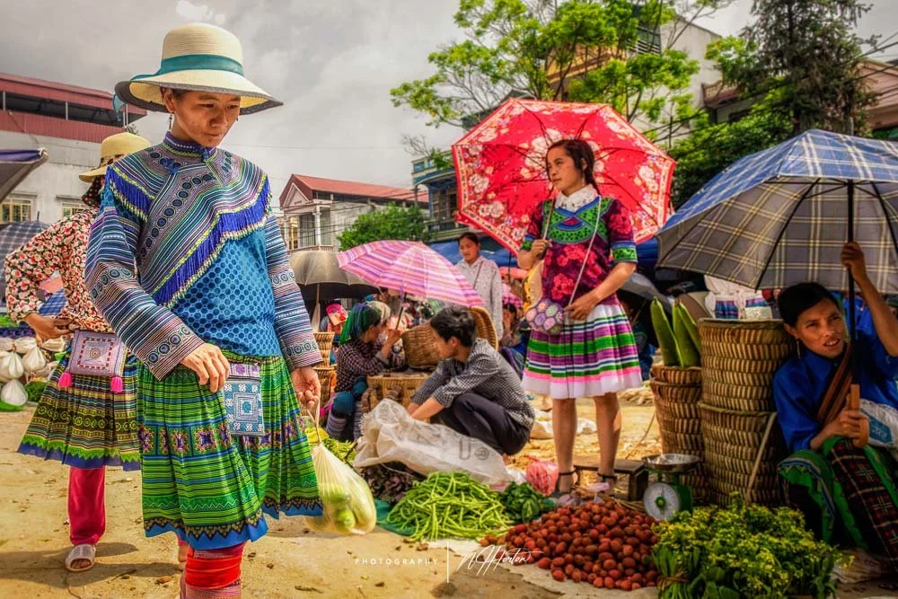 Flower H'mong at Bac Ha Sunday market, North Vietnam.