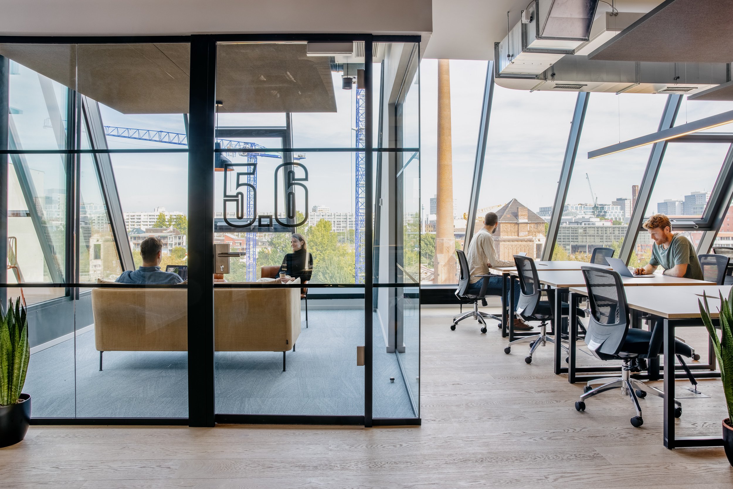 Techspace-eiswerk-coworking-berlin-interior-HEJM--11.jpg