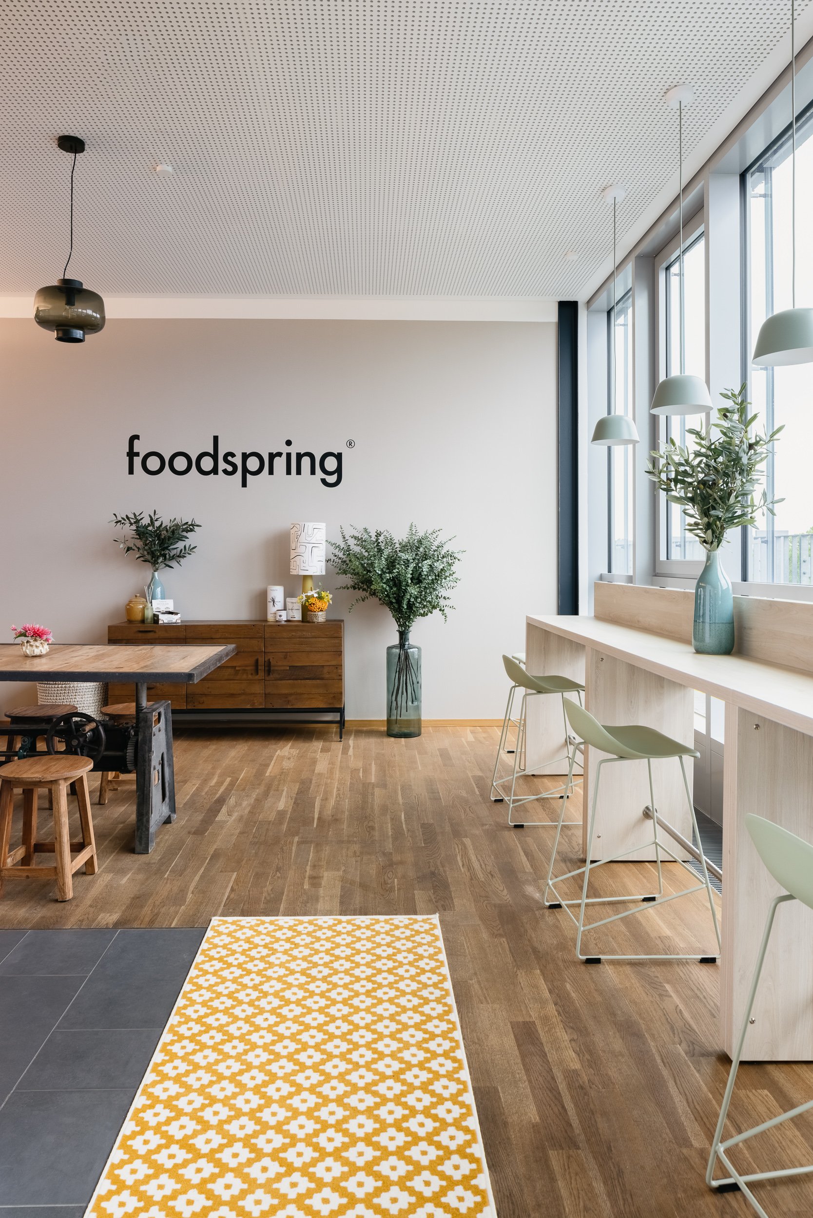 Foodspring-working-interior-design-HEJM-.jpg