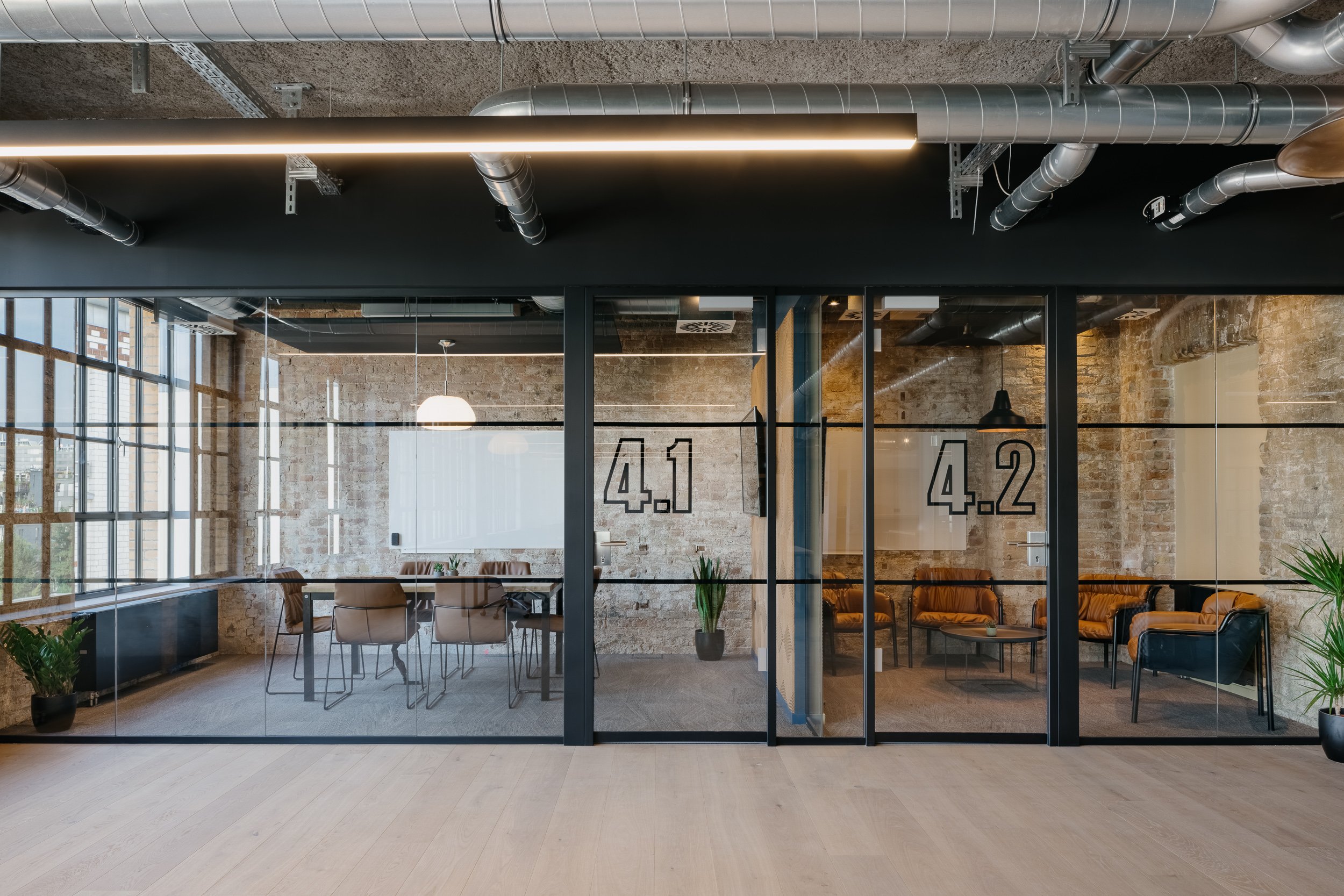 Techspace-eiswerk-coworking-berlin-interior-HEJM--3.jpg