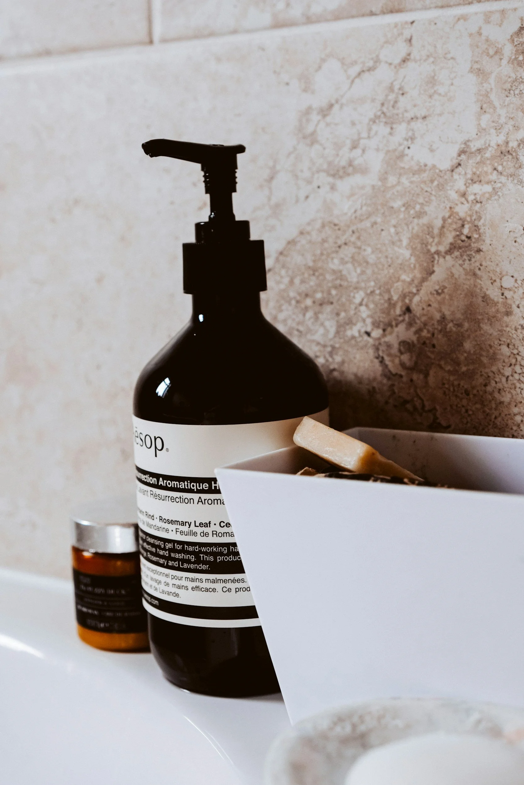 How to Prepare Your Bath Ritual Space for Maximum Healing and Clarity