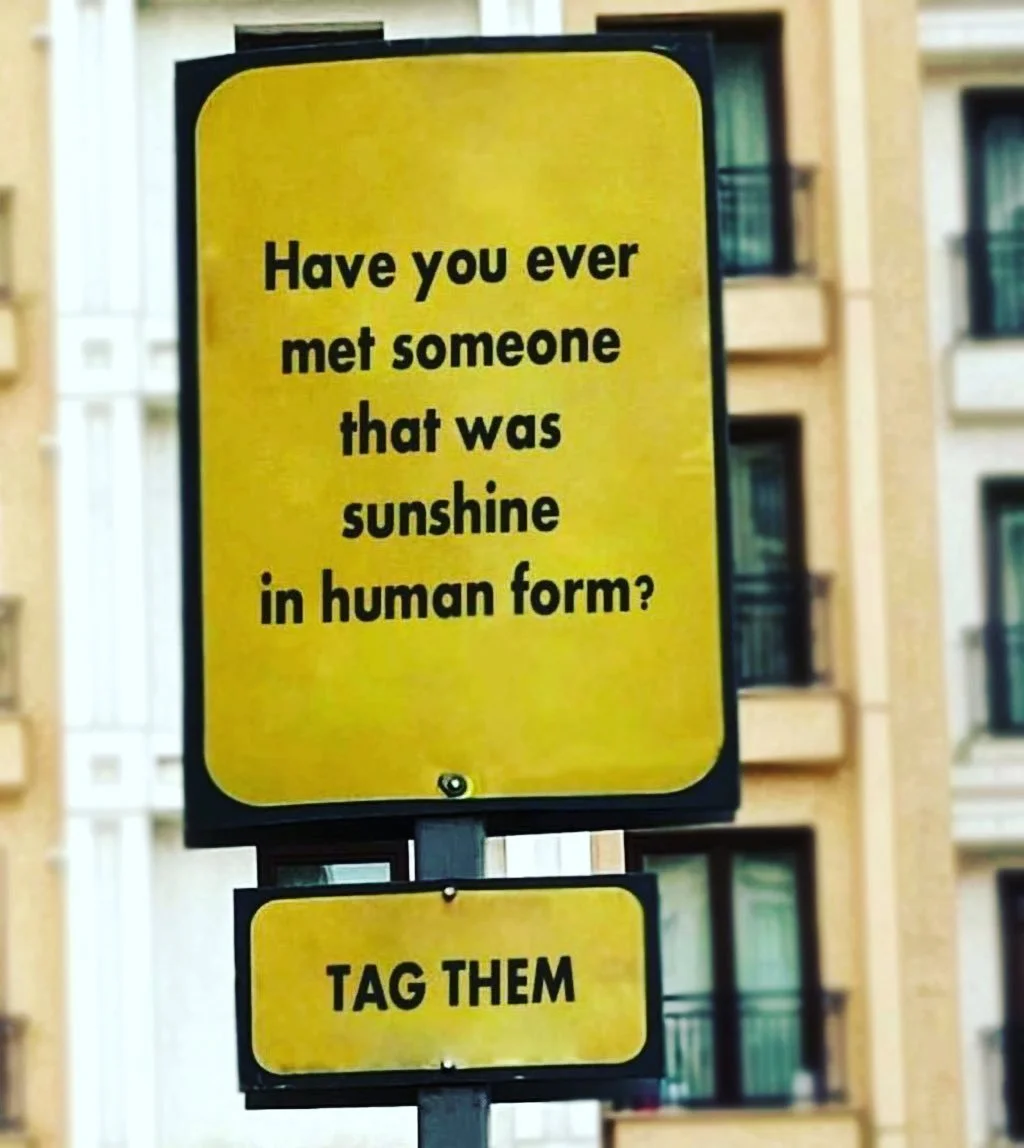 Have you ever met someone that is sunshine in human?
#ldq #quiz #quizzes #cardsagainsthumanity