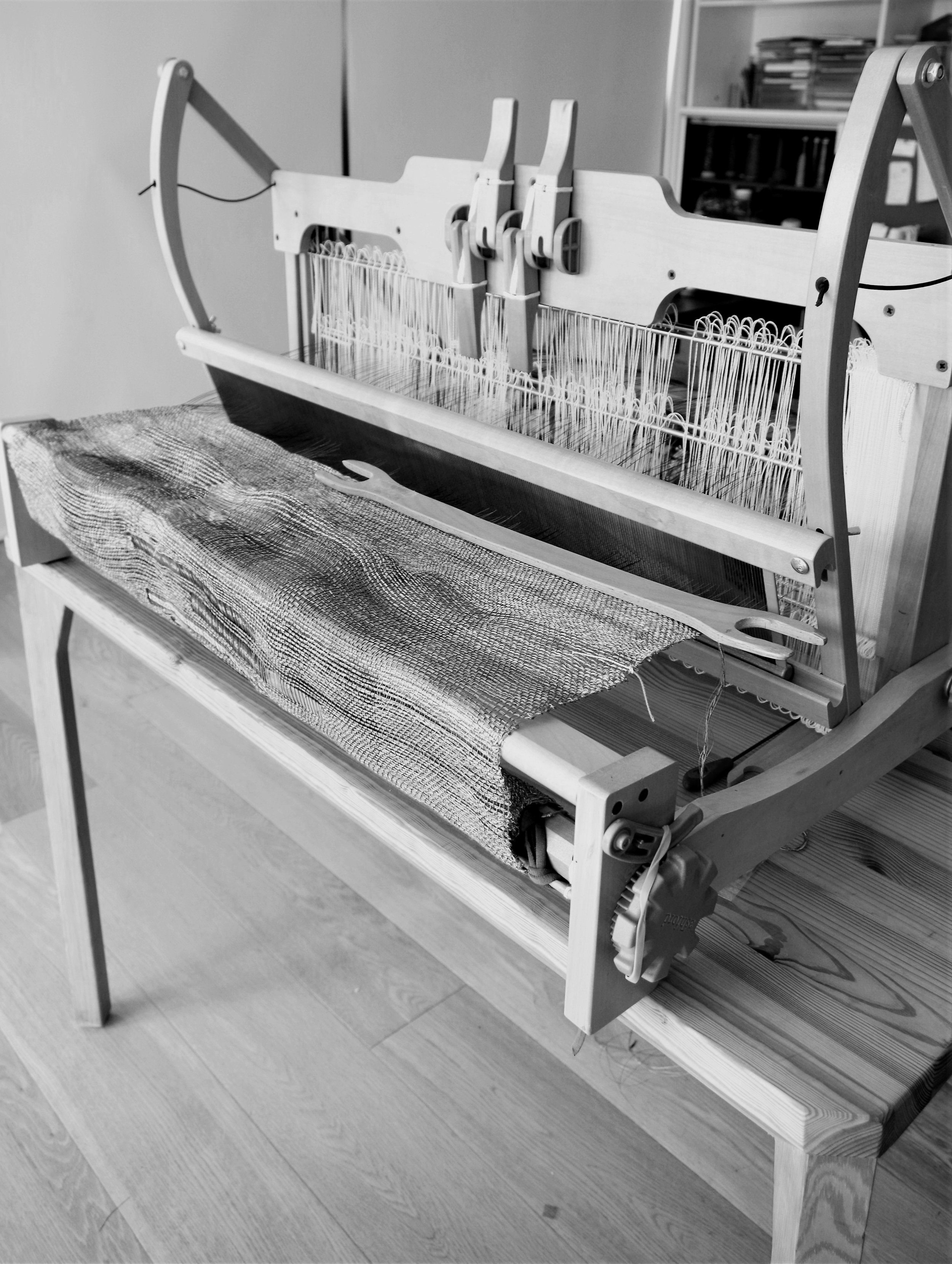 weavig+on+loom.jpg