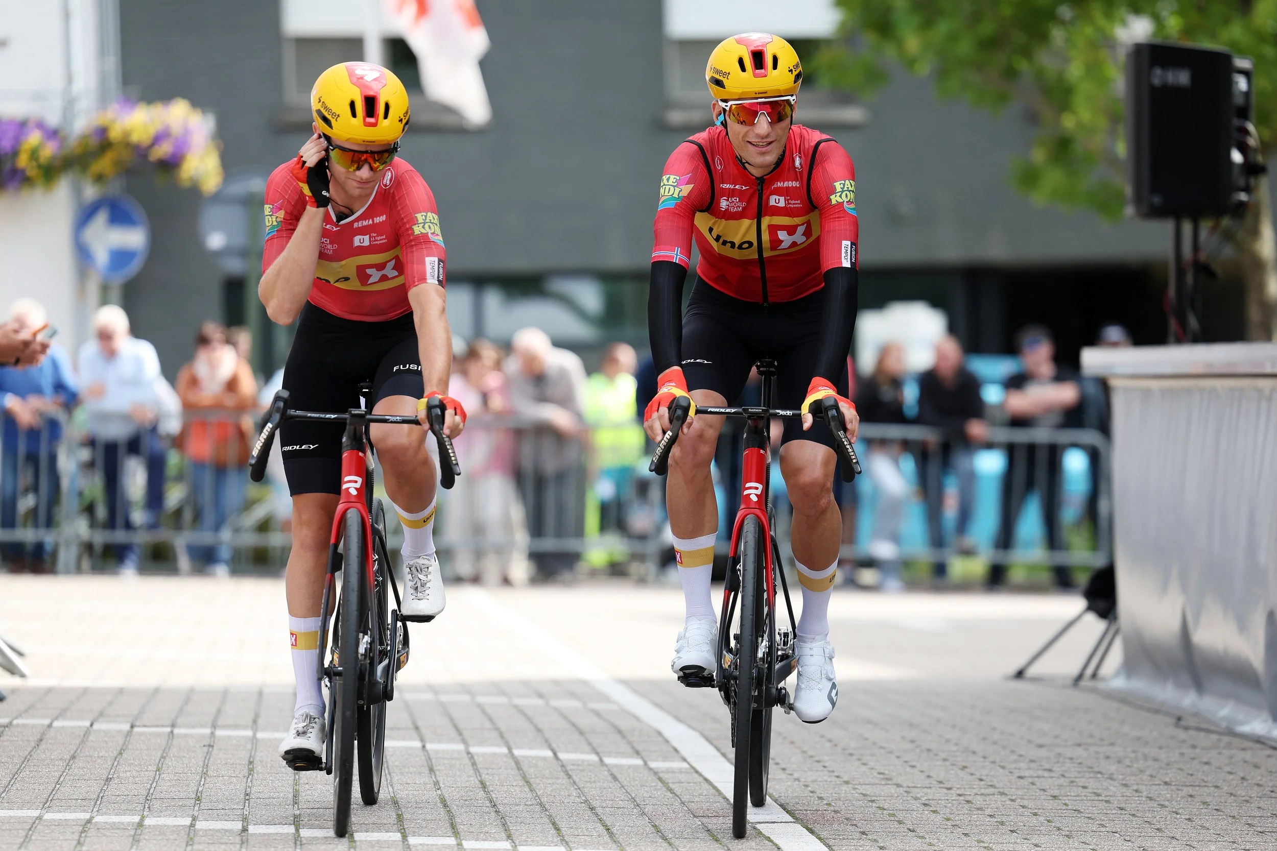 From the bike to the team car: Bugge and Bystrøm retire, but stay with Uno-X