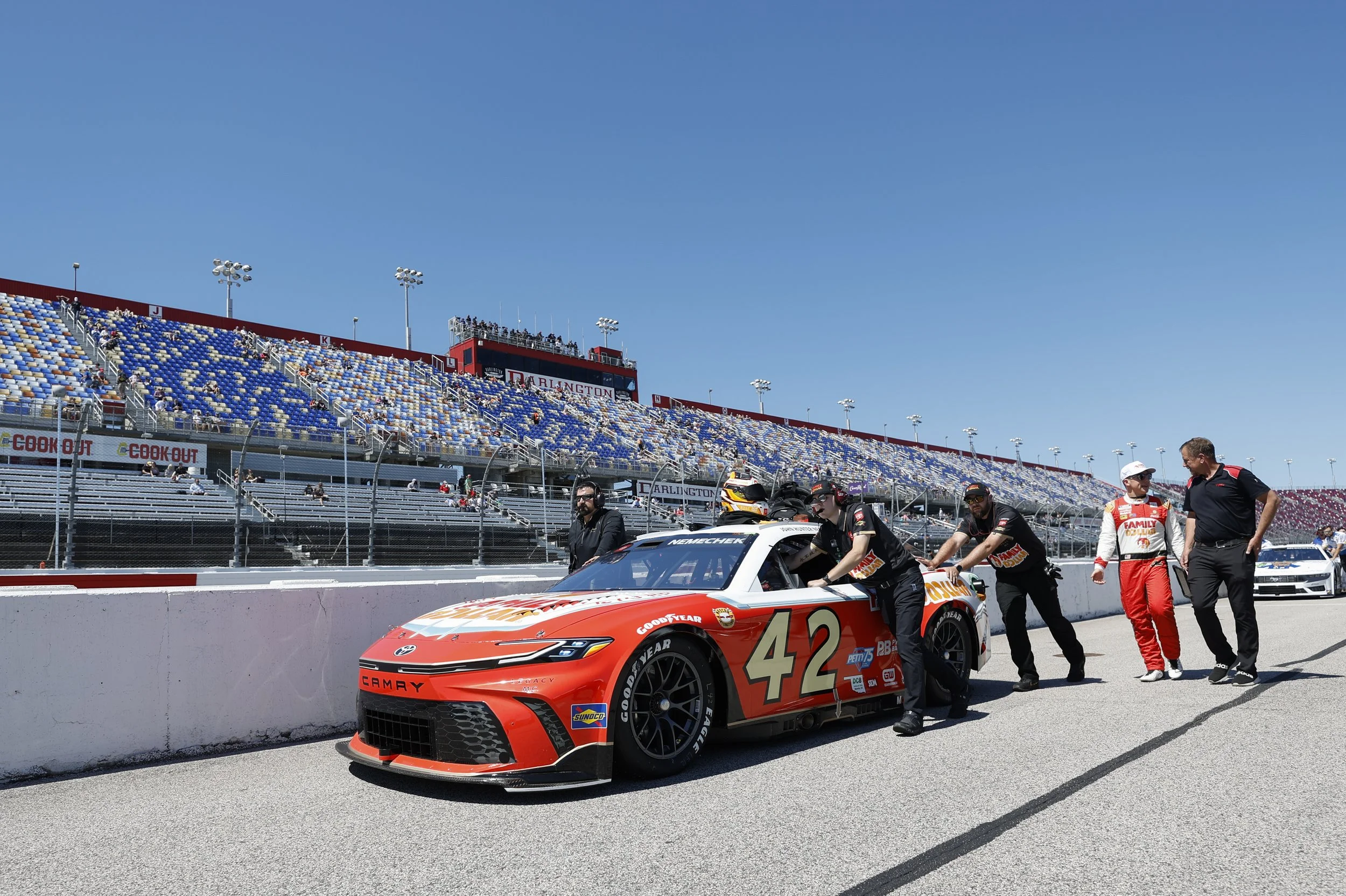 DARLINGTON RACEWAY | RACE RECAP