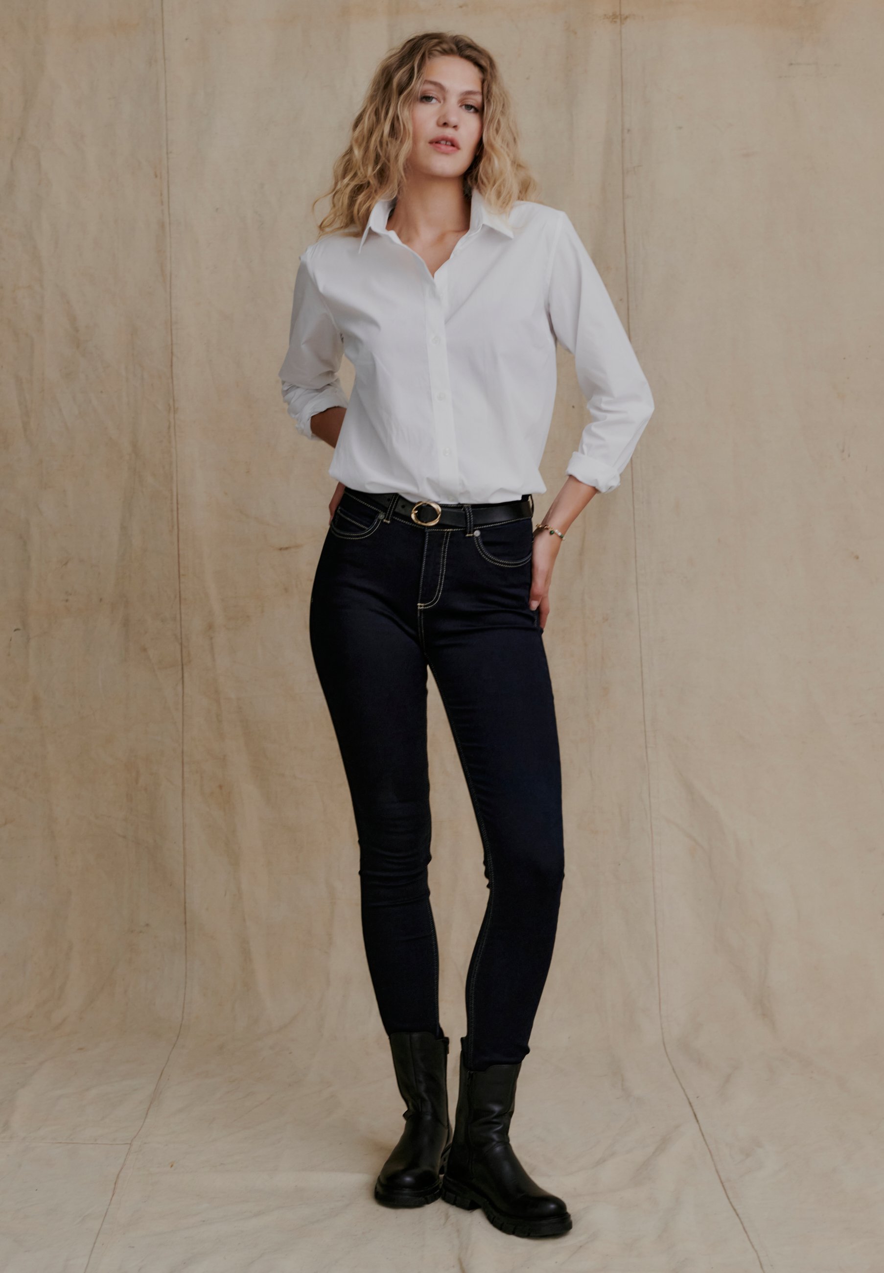170832101 - 068 Navy - Extra 2.jpg